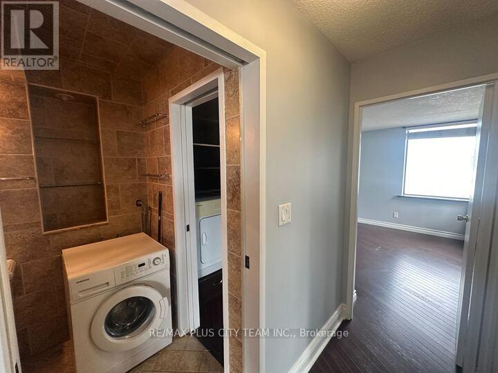 1506 - 250 Queens Quay W, Toronto, Ontario  M5J 2N3 - Photo 11 - C13845456