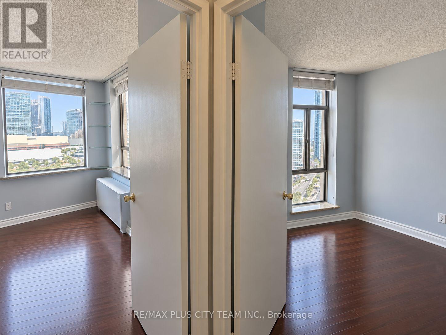 1506 - 250 Queens Quay W, Toronto, Ontario  M5J 2N3 - Photo 12 - C13845456