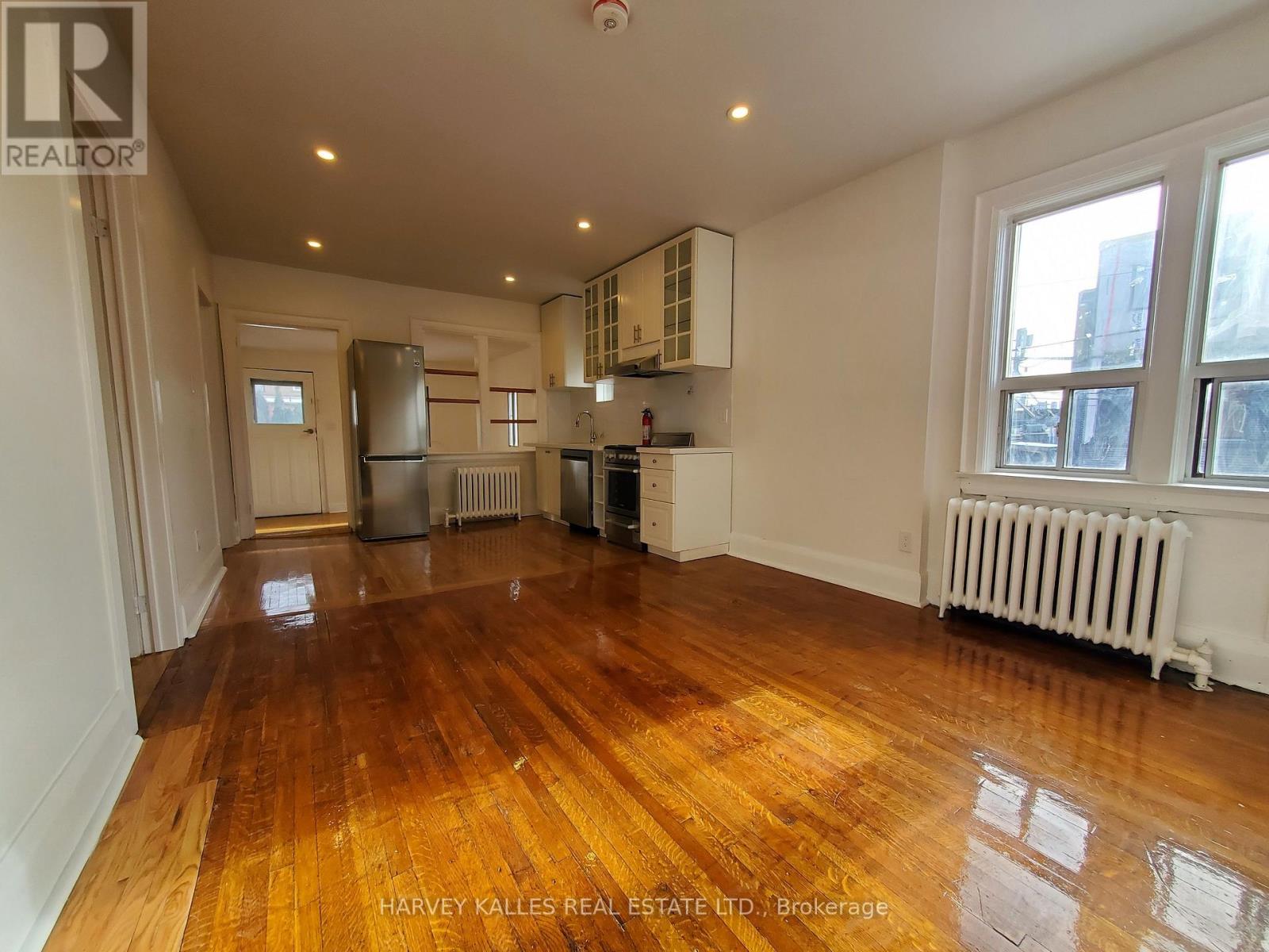 2 - 15 ALBERTA AVENUE