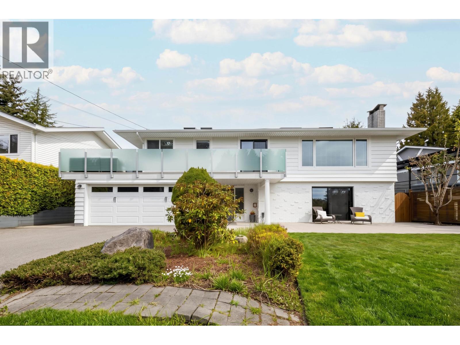 1017 Walalee Drive, Delta, British Columbia  V4M 2L9 - Photo 3 - R3170600