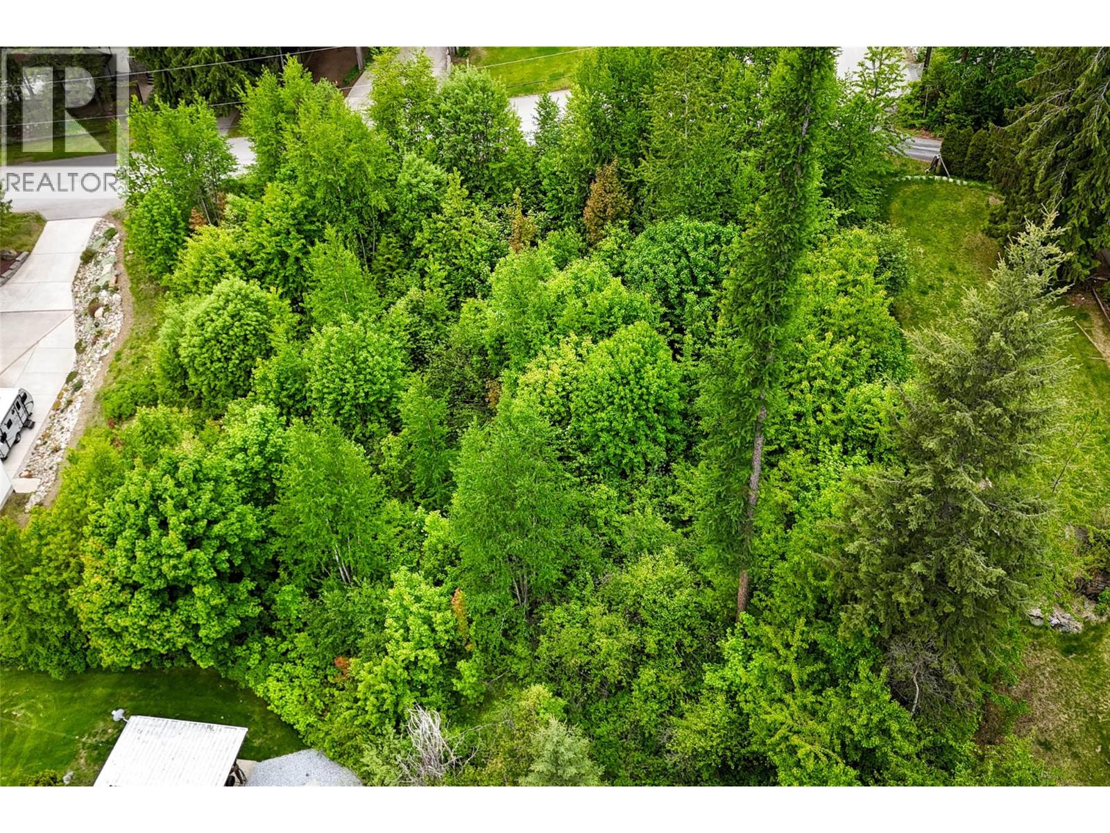 28 Evergreen Avenue, Fruitvale, British Columbia  V0G 1L0 - Photo 11 - 10328557