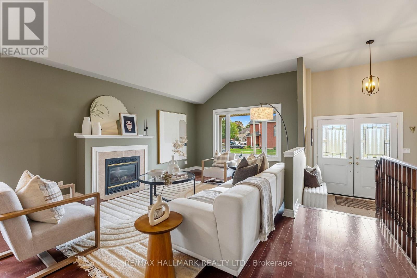 62 William Jose Court, Clarington, Ontario  L1B 1N6 - Photo 5 - E13845500