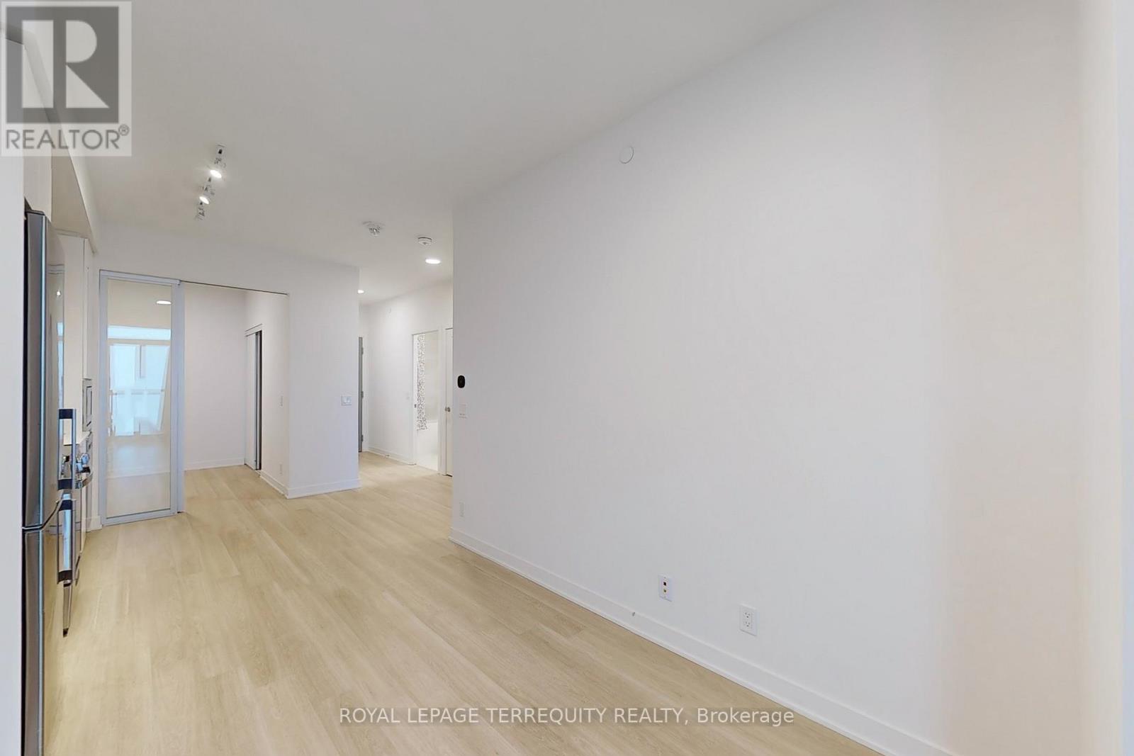 3103 - 30 Upper Mall Way, Vaughan, Ontario  L4J 0L7 - Photo 13 - N13845496