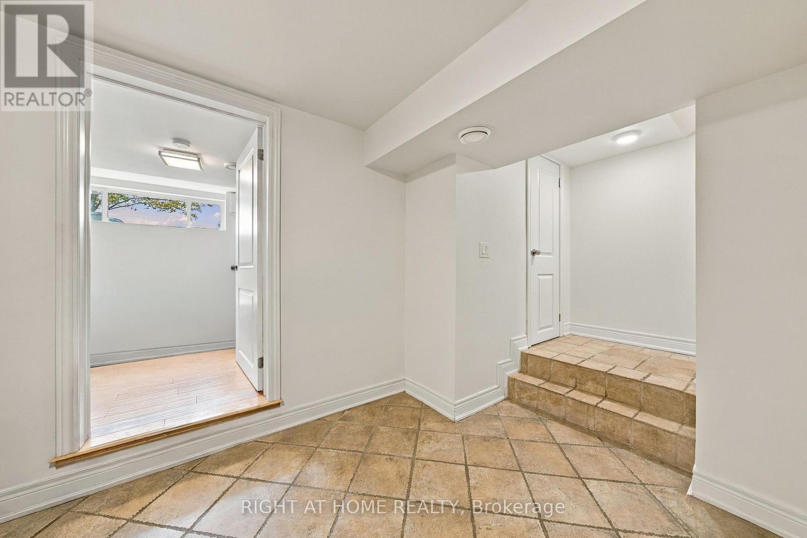 1 - 490 Brock Avenue, Toronto, Ontario  M6H 3N3 - Photo 18 - C13811988