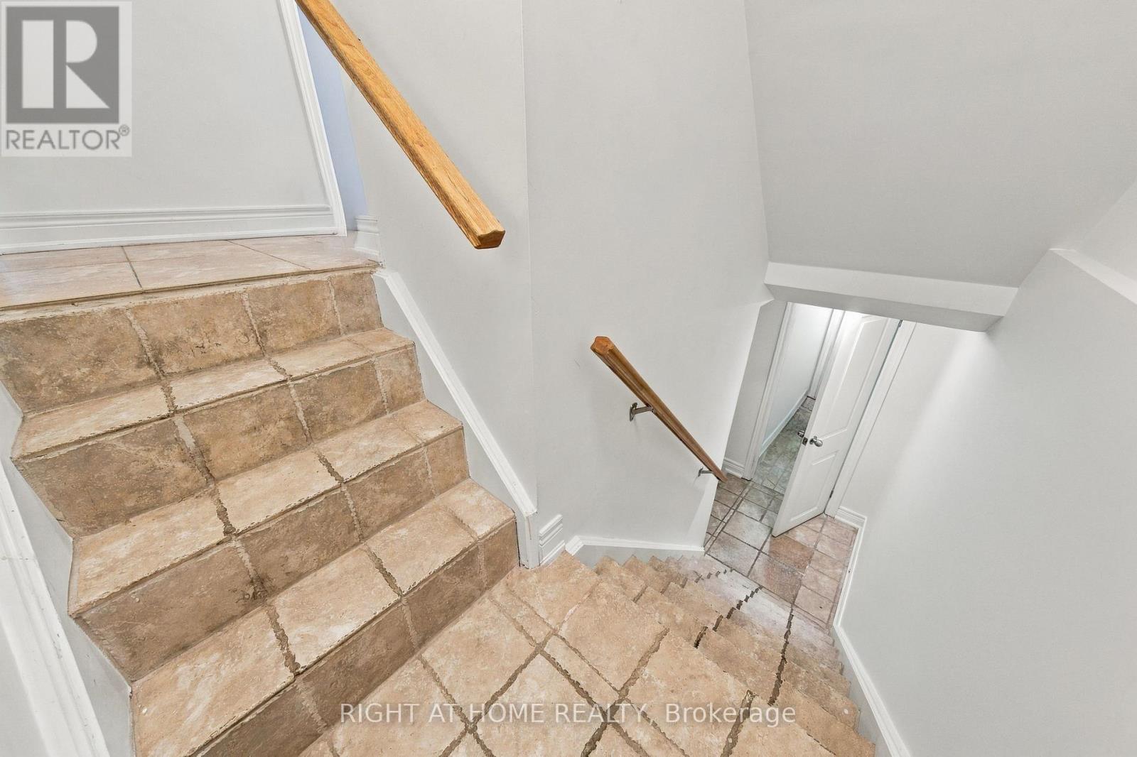 1 - 490 Brock Avenue, Toronto, Ontario  M6H 3N3 - Photo 11 - C13811988