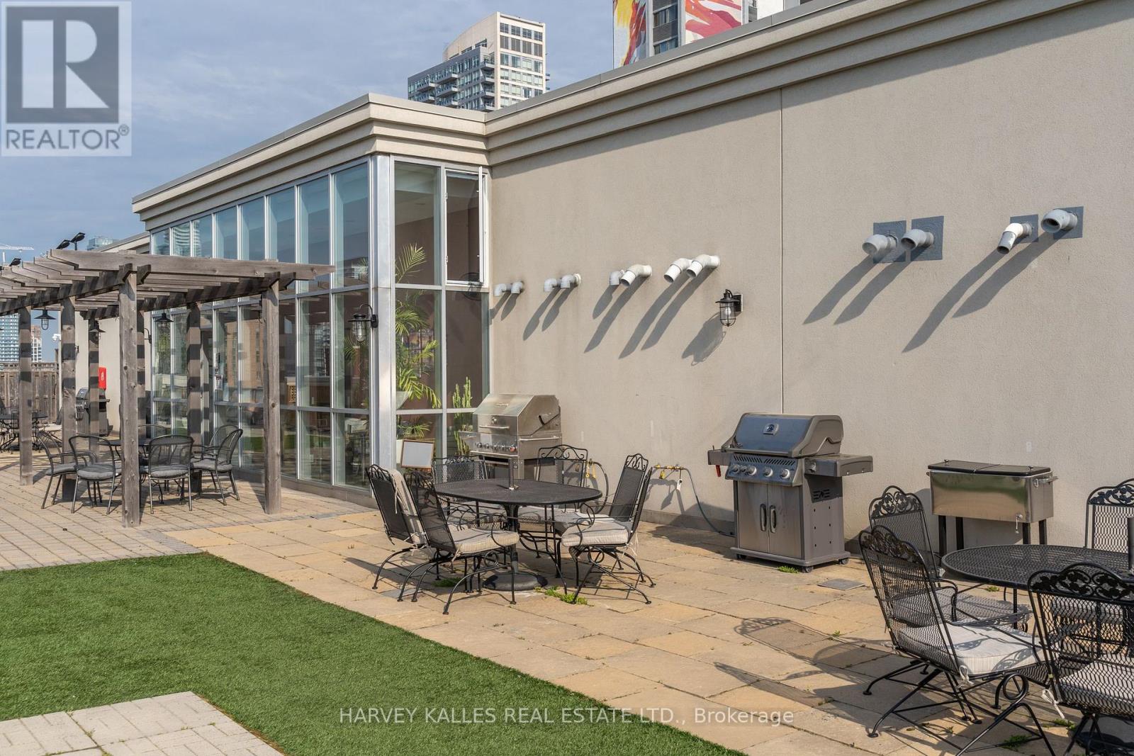 313 - 225 Wellesley Street E, Toronto, Ontario  M4X 1G1 - Photo 9 - C13841274