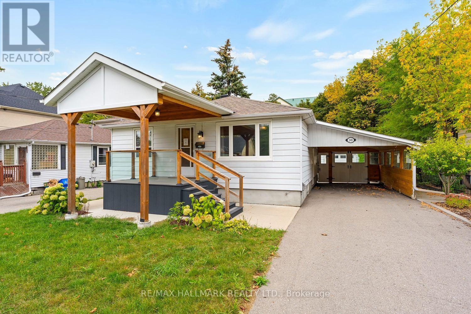 245 Elmwood Avenue, Richmond Hill, Ontario  L4C 1L3 - Photo 1 - N13824940