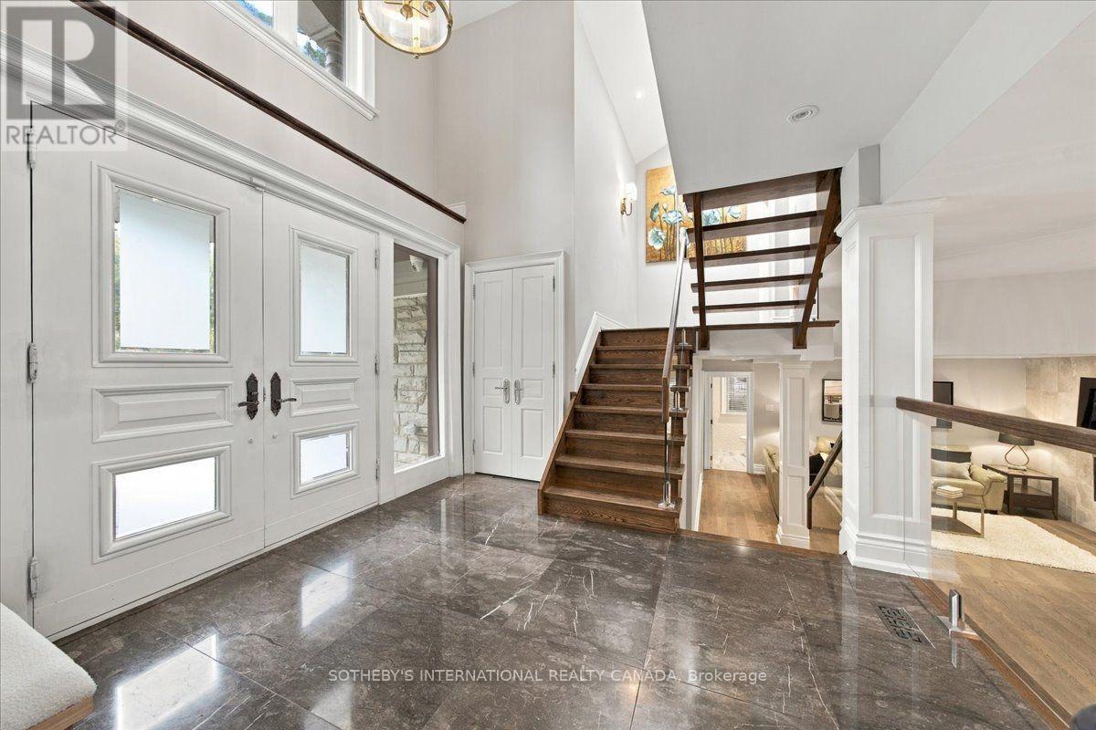 520 Arrowhead Road, Mississauga, Ontario  L5H 1V6 - Photo 4 - W13845528