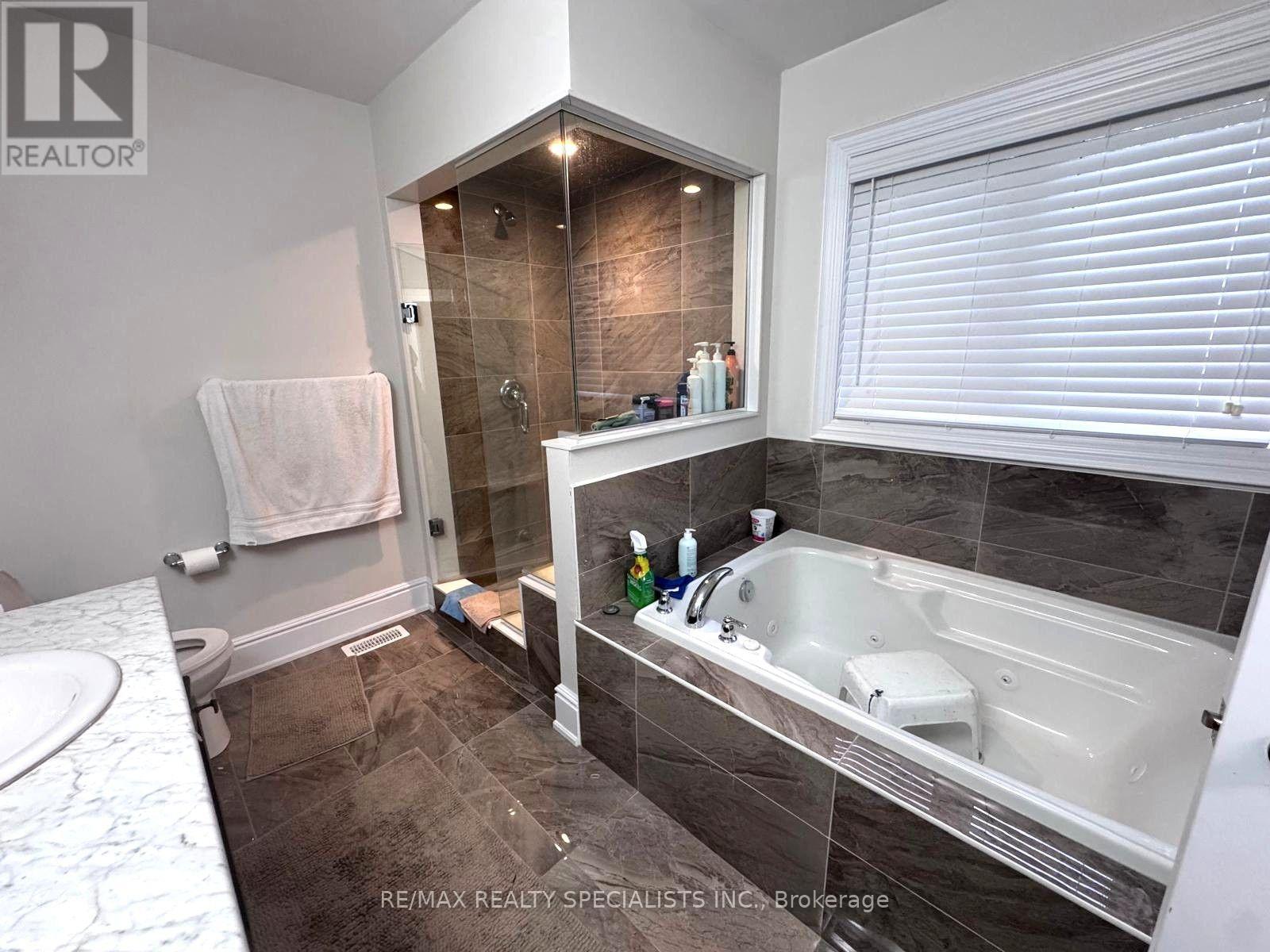 8619 Chickory Trail, Niagara Falls, Ontario  L2H 3S5 - Photo 10 - X13845466