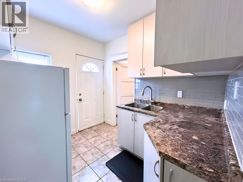 961 1/2 King Street E, Hamilton, Ontario  L8M 1C3 - Photo 7 - 40861183