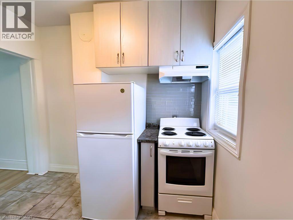 961 1/2 King Street E, Hamilton, Ontario  L8M 1C3 - Photo 9 - 40861183