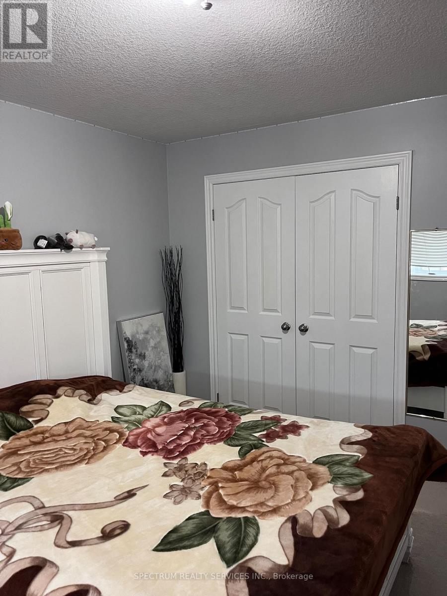 84 Blue Mountain Drive, Hamilton, Ontario  L0R 1P0 - Photo 25 - X13845370