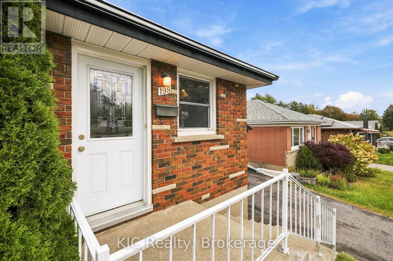 198 Mcclennan Street, Peterborough, Ontario  K9H 5H7 - Photo 4 - X13845548