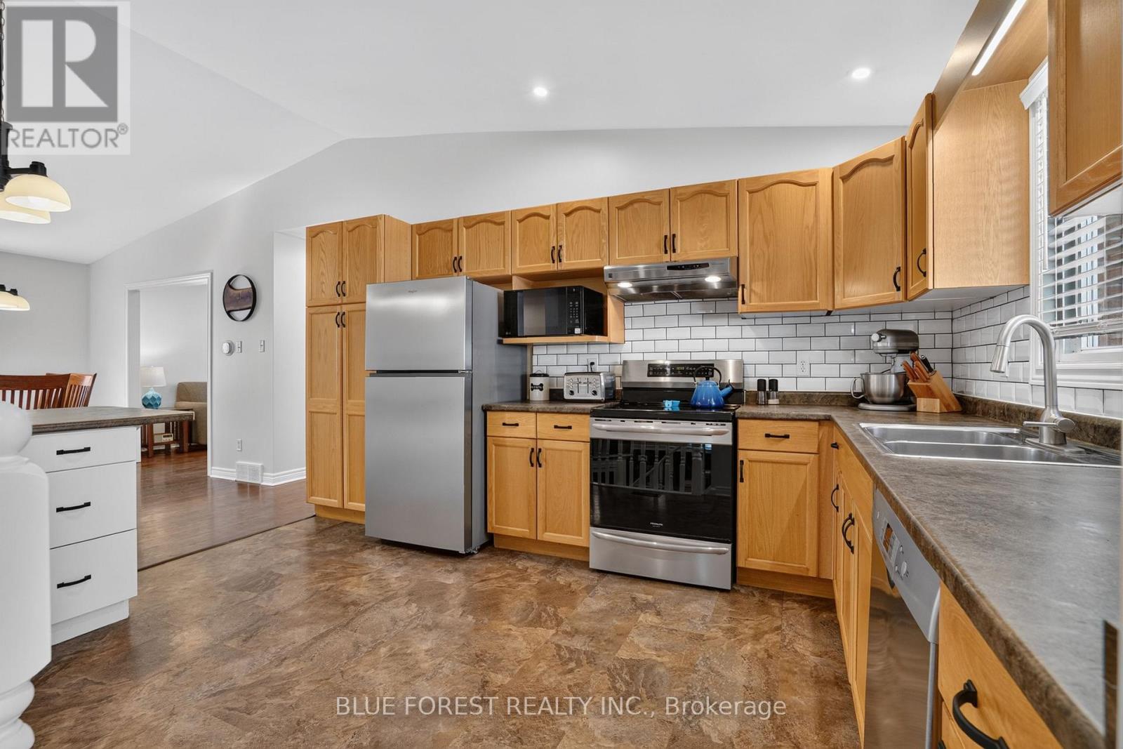 11 Edgewell Crescent, Central Elgin, Ontario  N5P 4K8 - Photo 14 - X13845692
