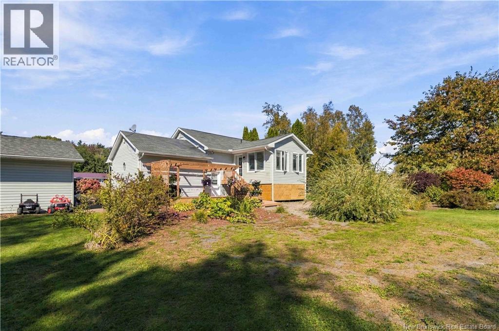 816 Route 102, Swan Creek, New Brunswick  E2V 2X6 - Photo 39 - NB148599