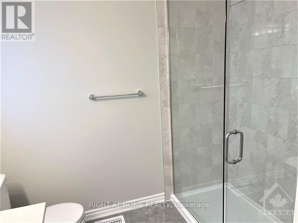 681 Allied Mews, Ottawa, Ontario K2S 2Z6 - Photo 12 - X13845694