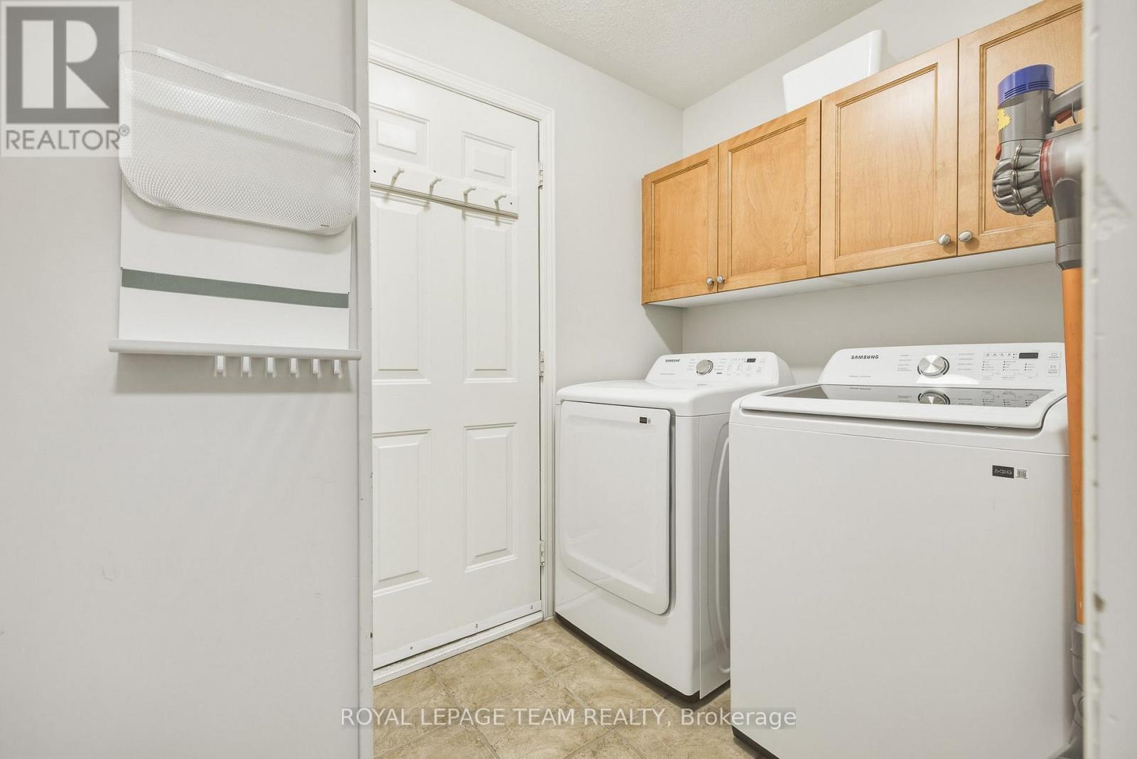 19 Creeks End Lane, Ottawa, Ontario K2H 1C7 - Photo 21 - X13845704