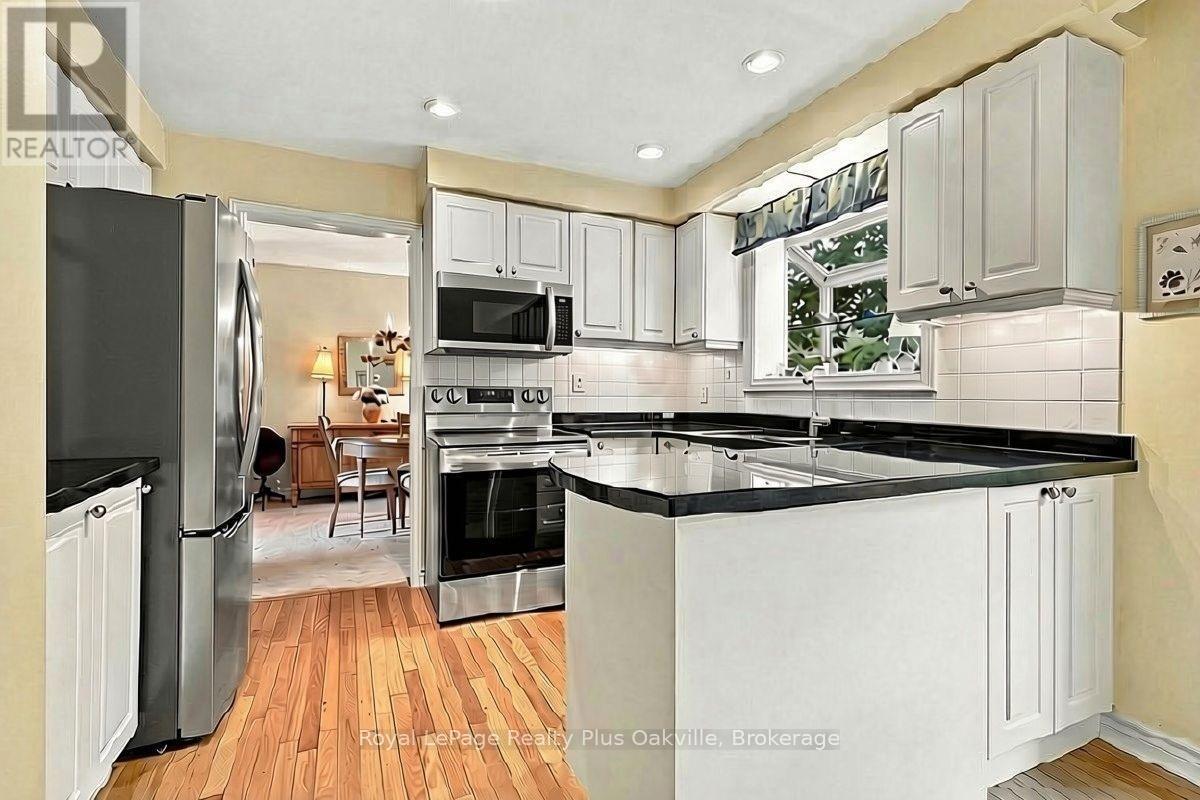 2507 Woburn Crescent, Oakville, Ontario  L6L 5E8 - Photo 11 - W13845616