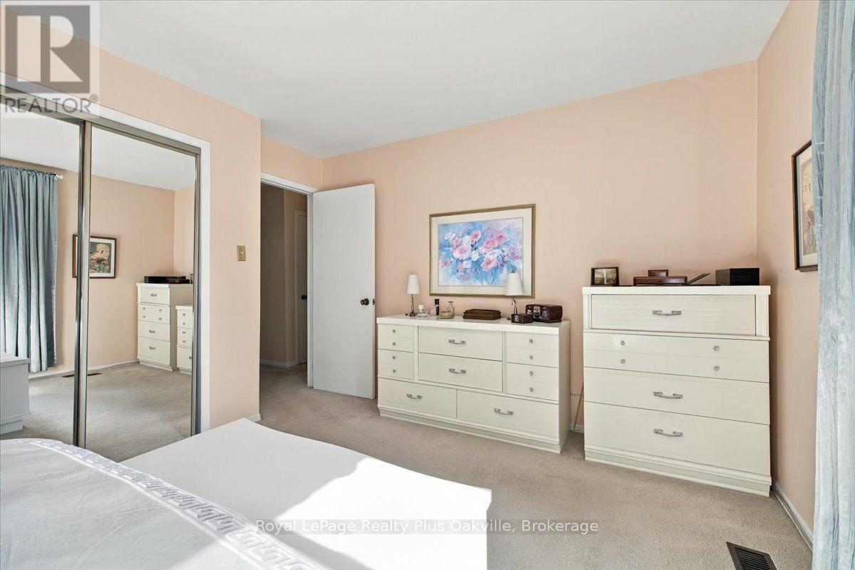 2507 Woburn Crescent, Oakville, Ontario  L6L 5E8 - Photo 18 - W13845616