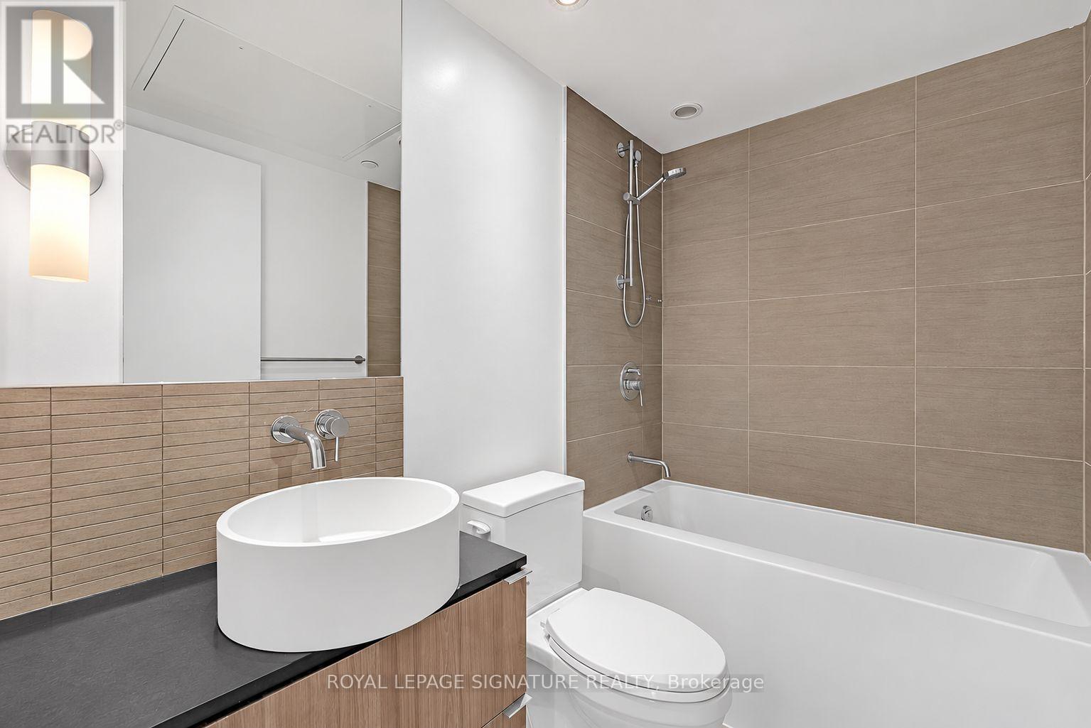 3604 - 161 Roehampton Avenue, Toronto, Ontario  M4P 0C8 - Photo 13 - C13845612