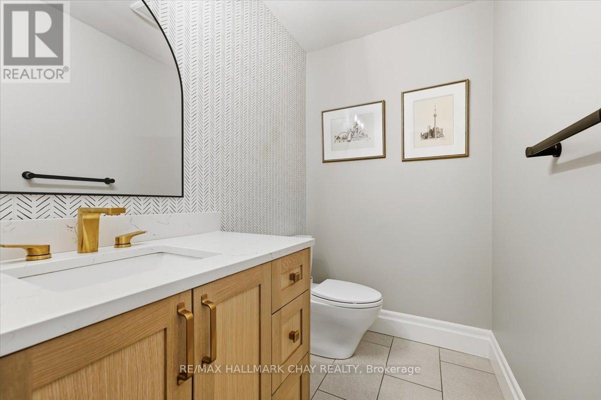 5 Draper Court, Whitby, Ontario  L1P 1G7 - Photo 19 - E13845584