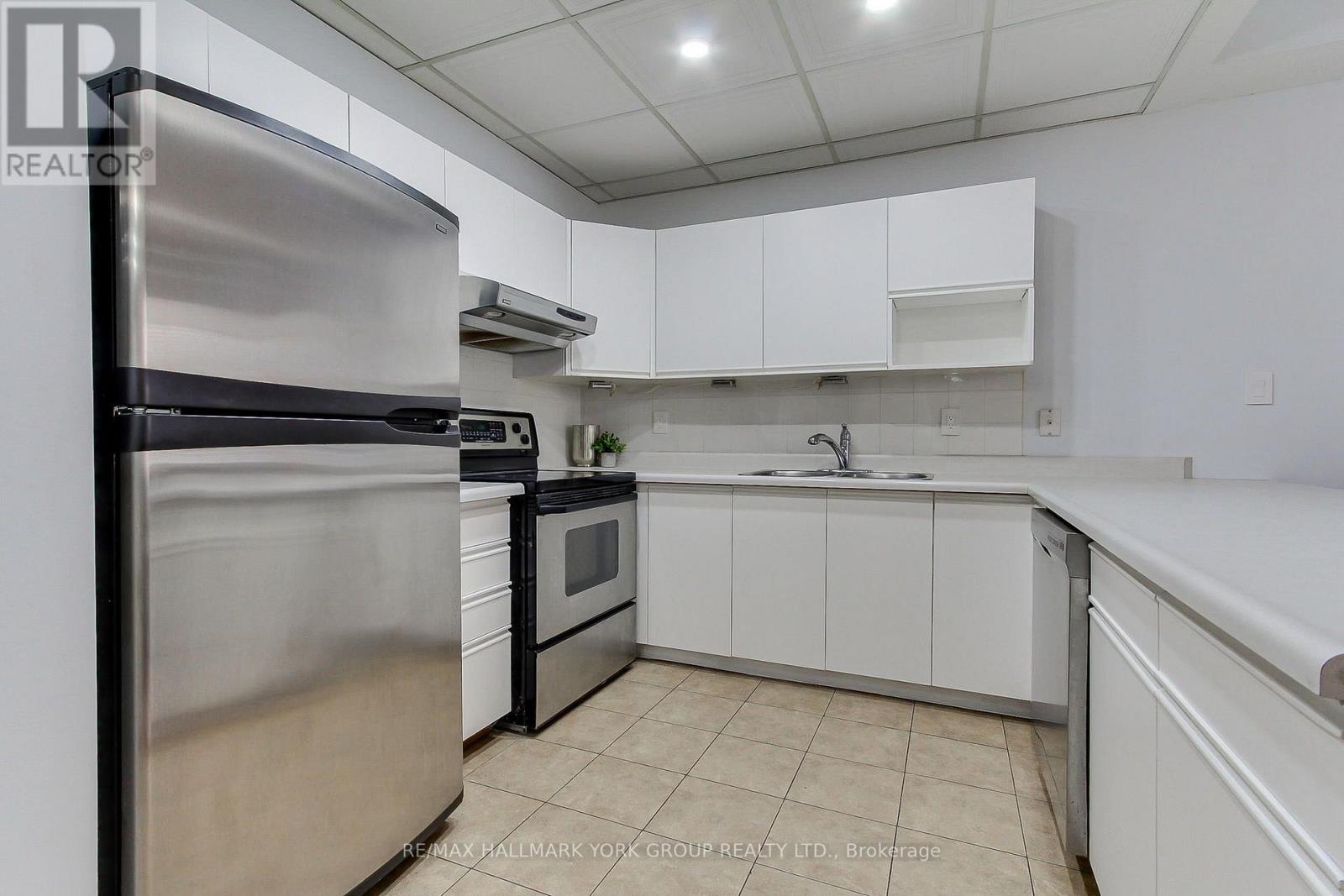 109 - 166 Olive Street, East Gwillimbury, Ontario  L9N 1M9 - Photo 7 - N13845700