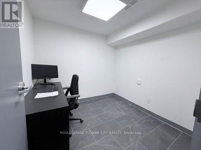 Upper - 43 Collier Street, Barrie (City Centre), Ontario  L4M 1G5 - Photo 6 - S13845682