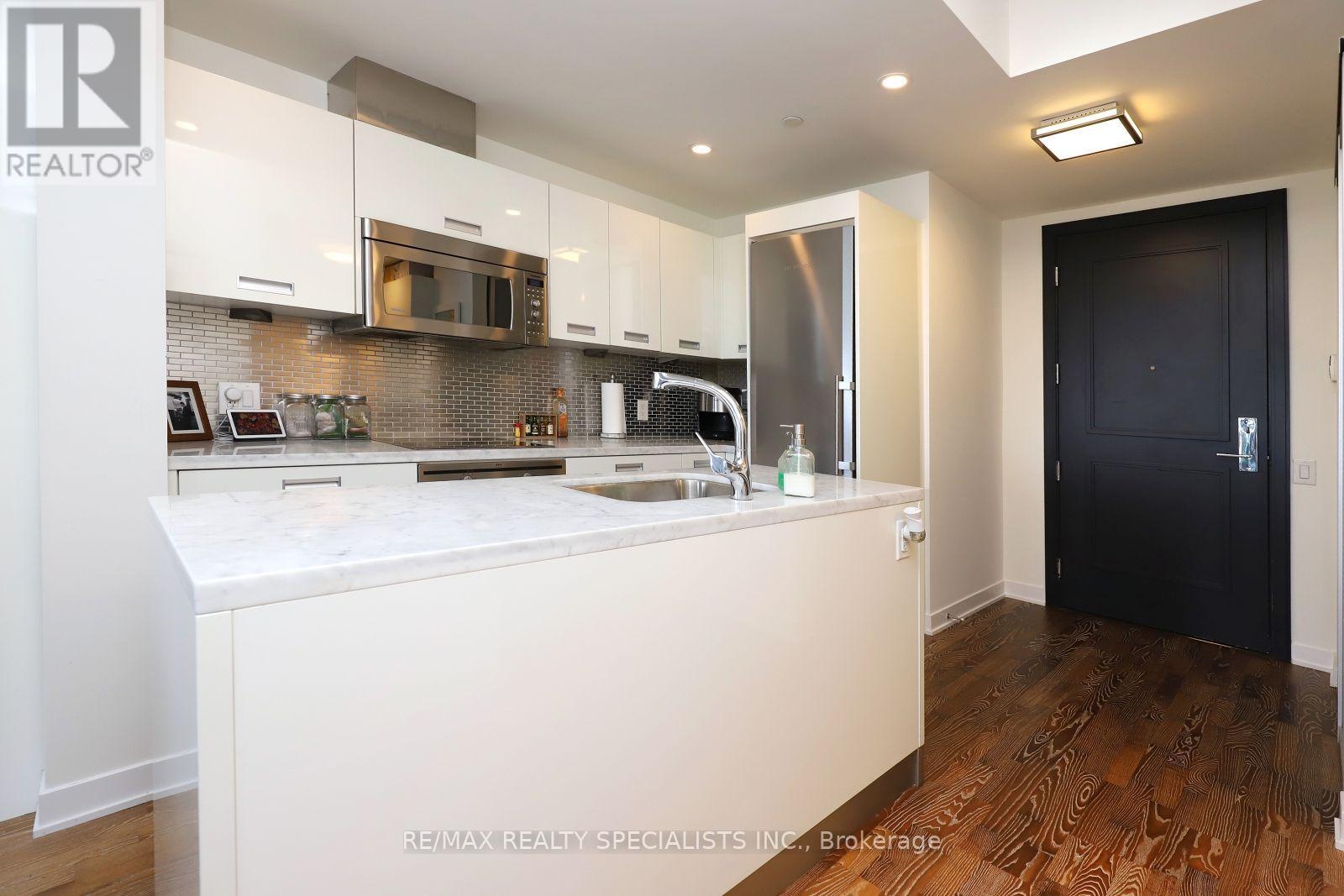 2103 - 88 Park Lawn Road, Toronto, Ontario  M8Y 0B5 - Photo 13 - W13845572