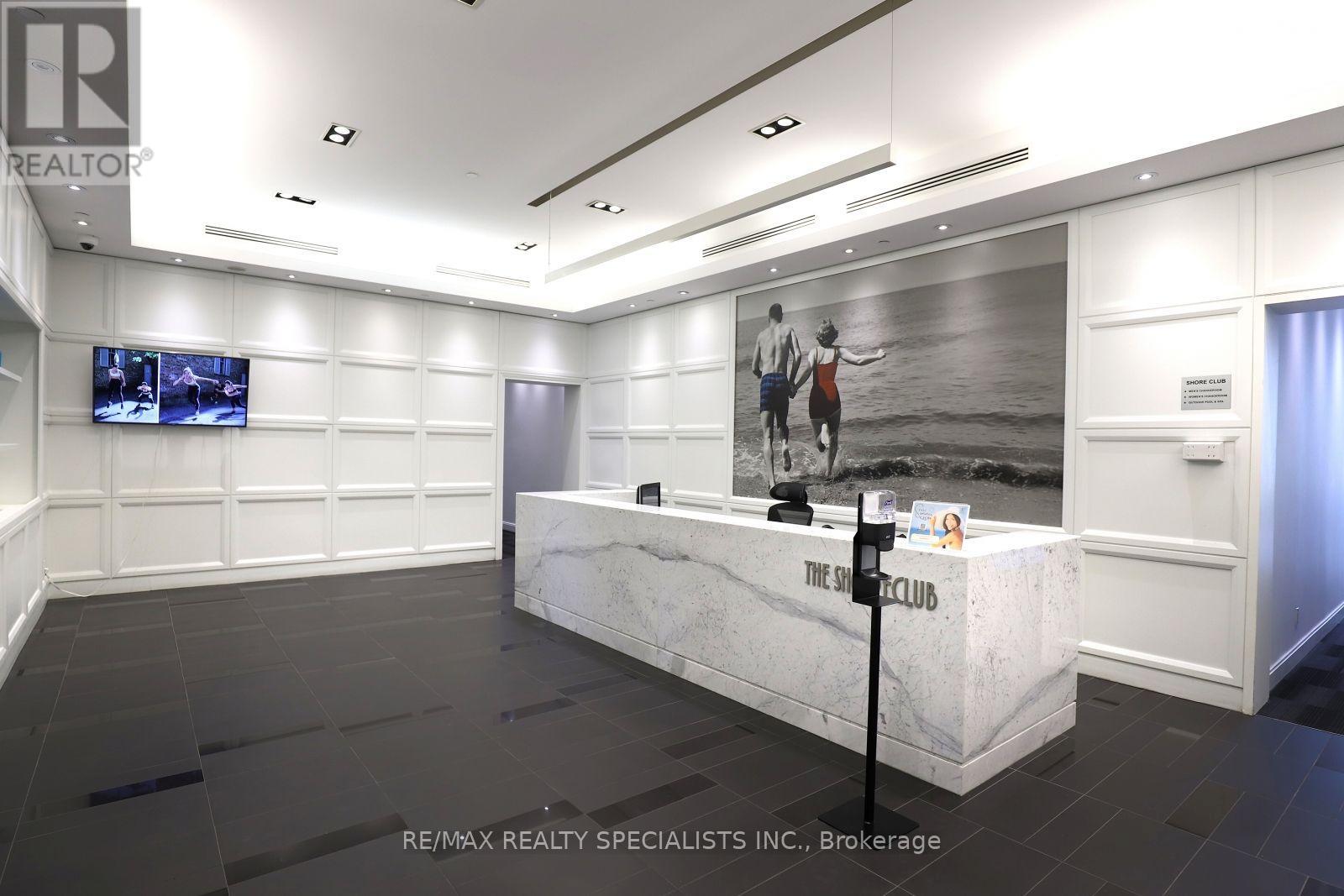 2103 - 88 Park Lawn Road, Toronto, Ontario  M8Y 0B5 - Photo 4 - W13845572