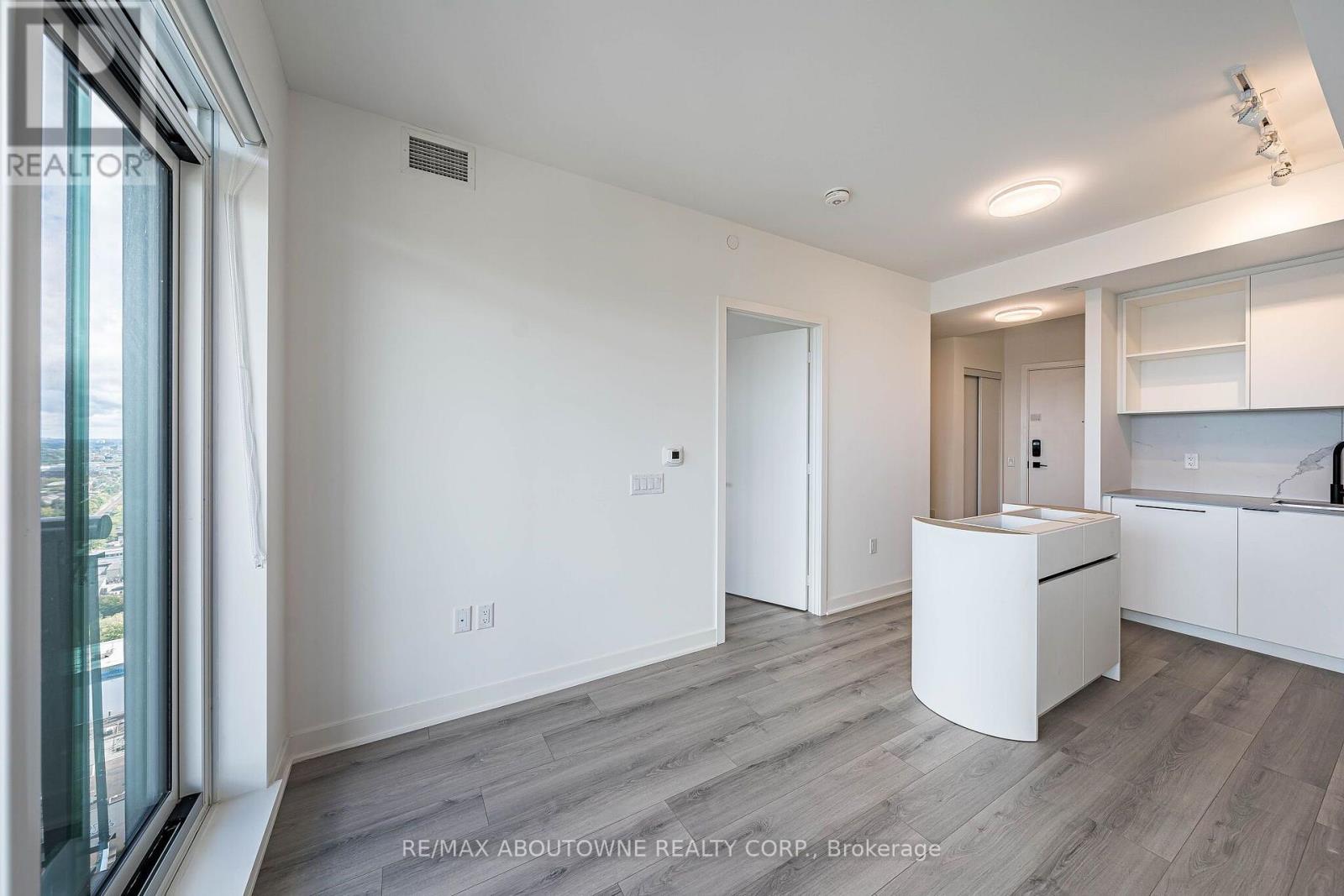2703 - 1185 Dupont Street, Toronto, Ontario  M6H 0G5 - Photo 12 - W13845620