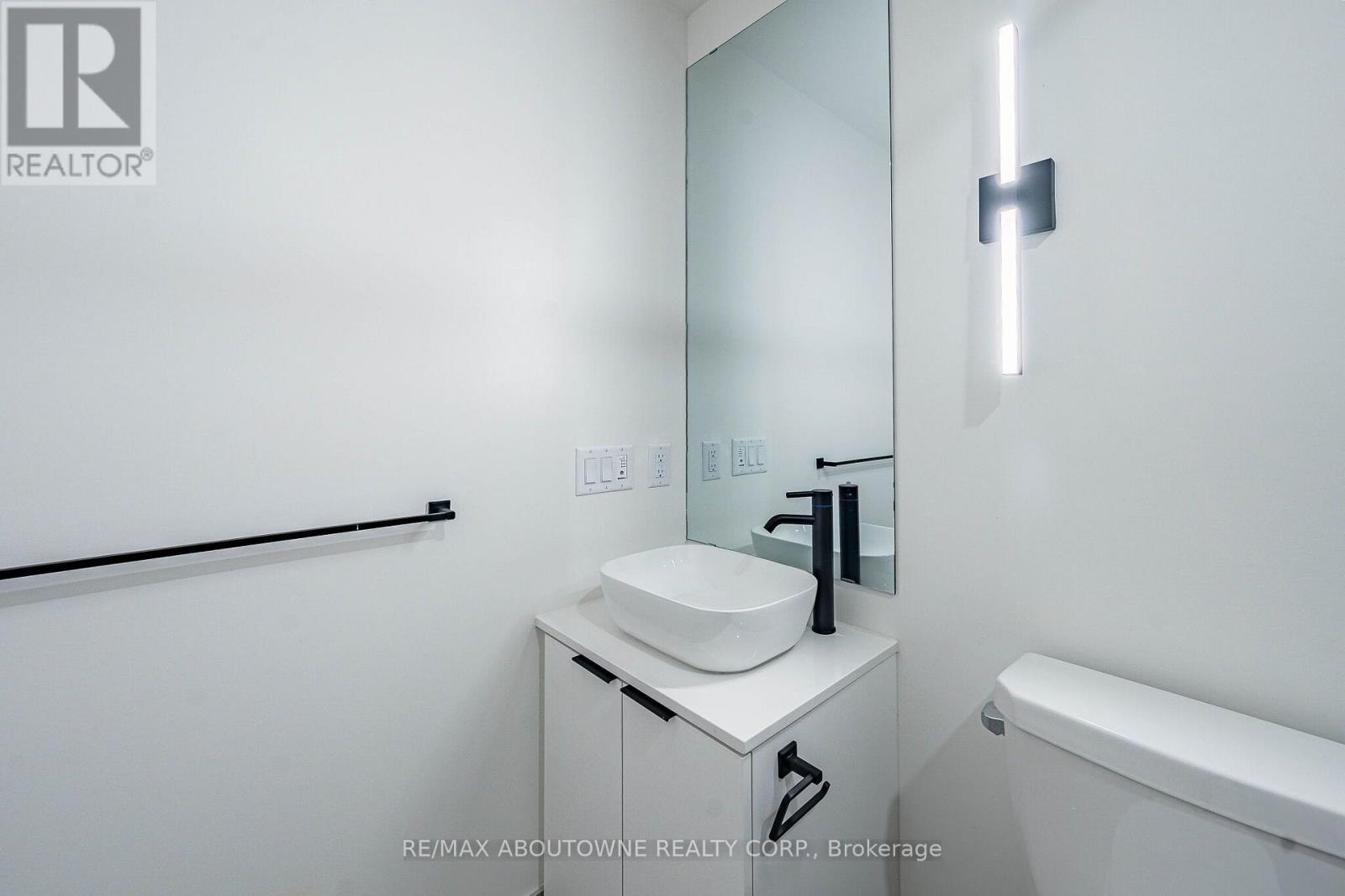 2703 - 1185 Dupont Street, Toronto, Ontario  M6H 0G5 - Photo 26 - W13845620