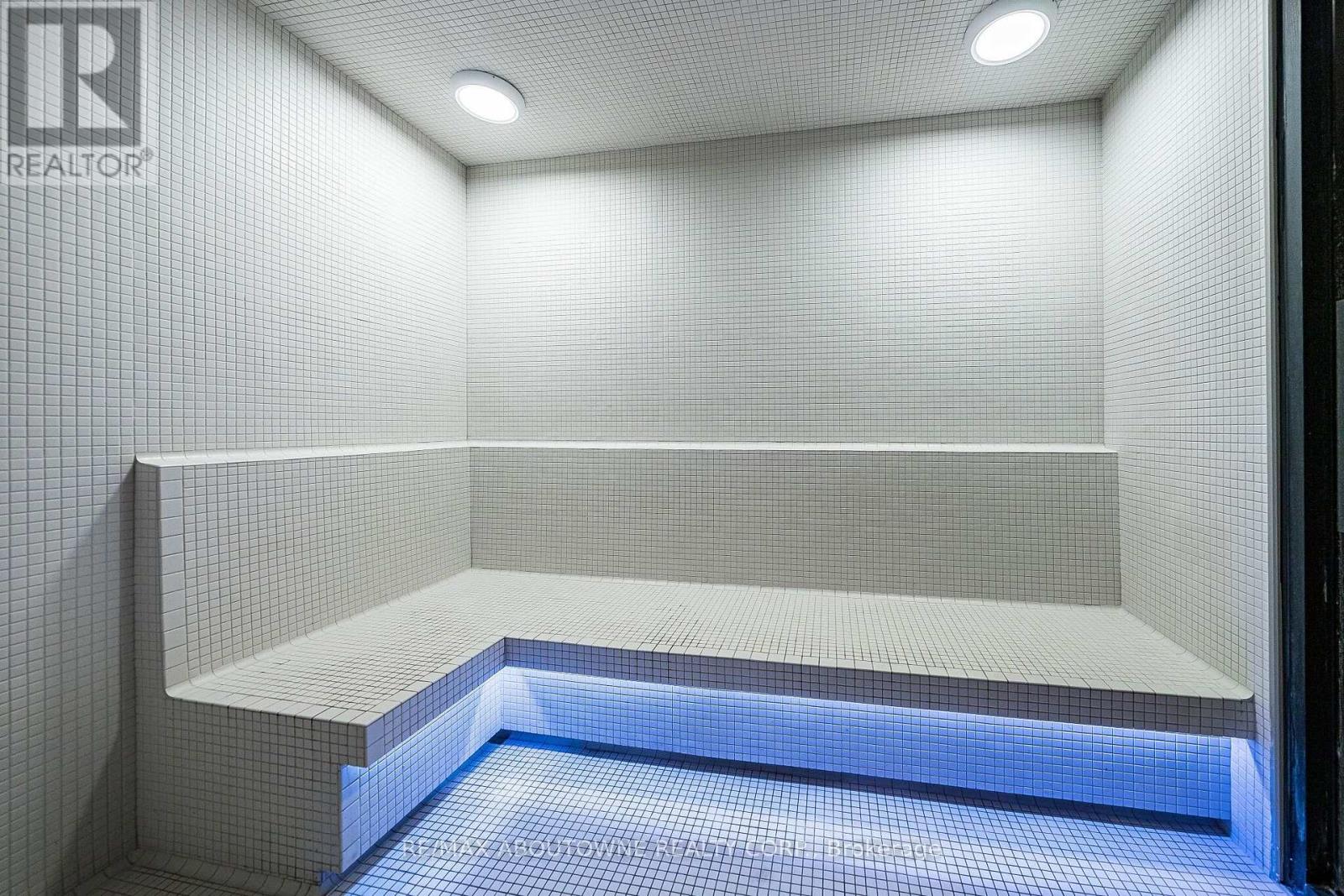 2703 - 1185 Dupont Street, Toronto, Ontario  M6H 0G5 - Photo 39 - W13845620