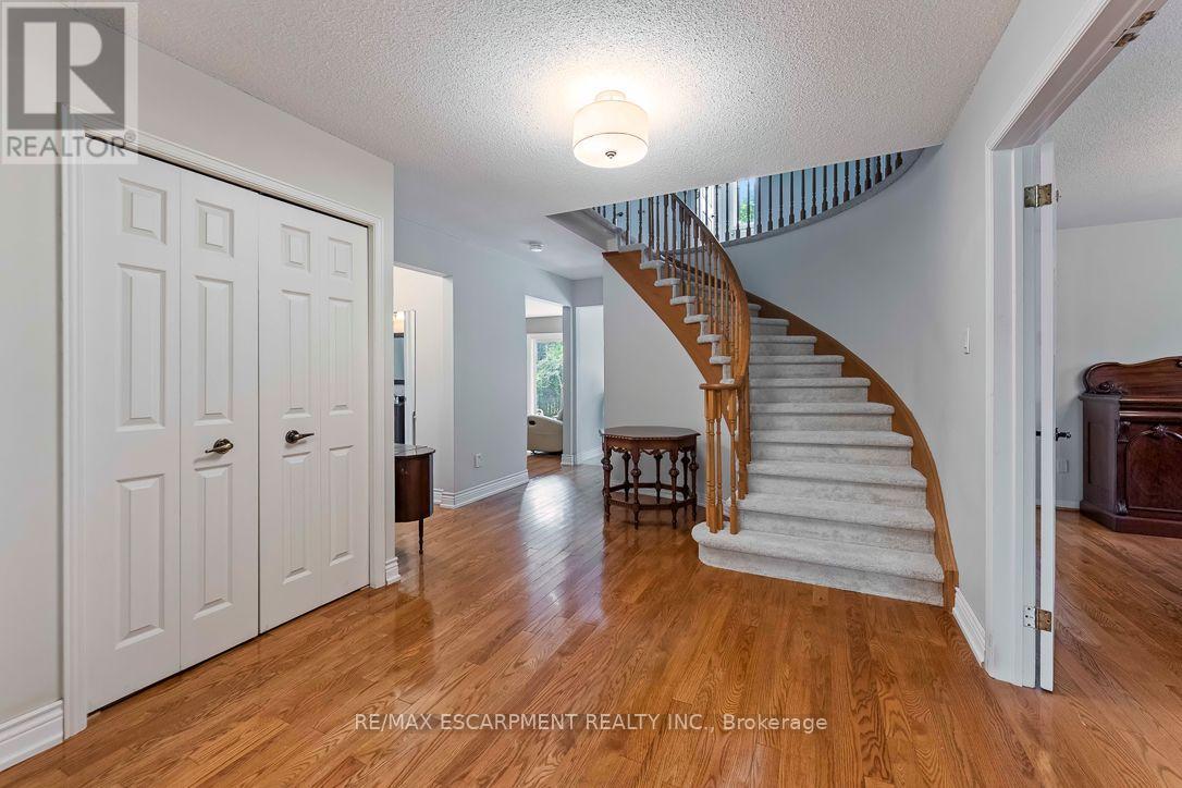 1149 Mesa Crescent, Mississauga, Ontario  L5H 4B3 - Photo 6 - W13845678