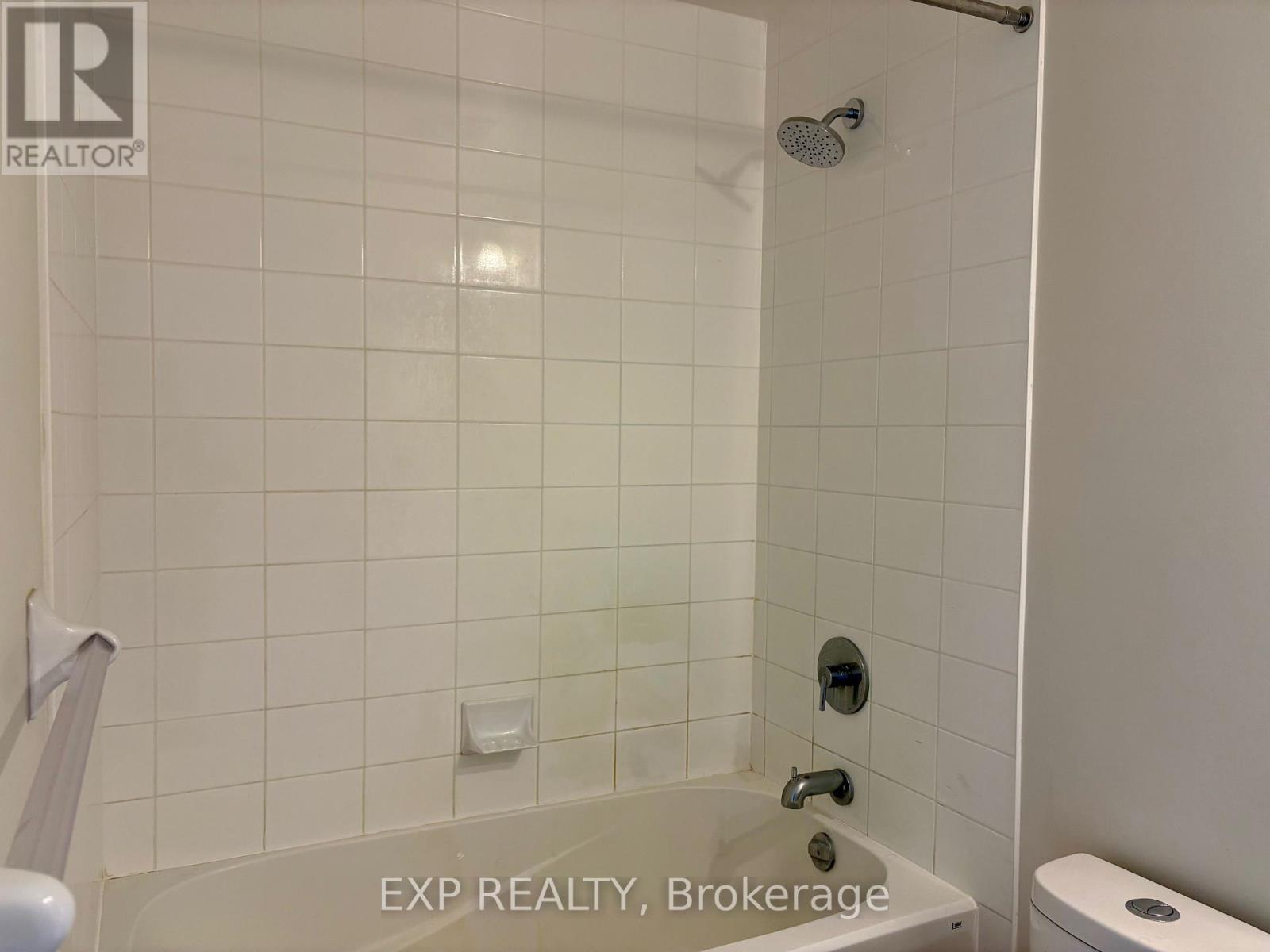 2304 - 385 Prince Of Wales Drive, Mississauga, Ontario  L5B 0C6 - Photo 17 - W13837630