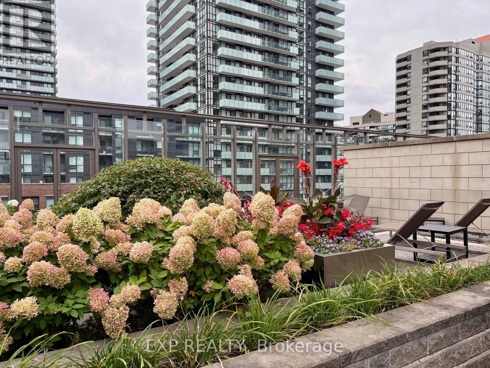 2304 - 385 Prince Of Wales Drive, Mississauga, Ontario  L5B 0C6 - Photo 31 - W13837630
