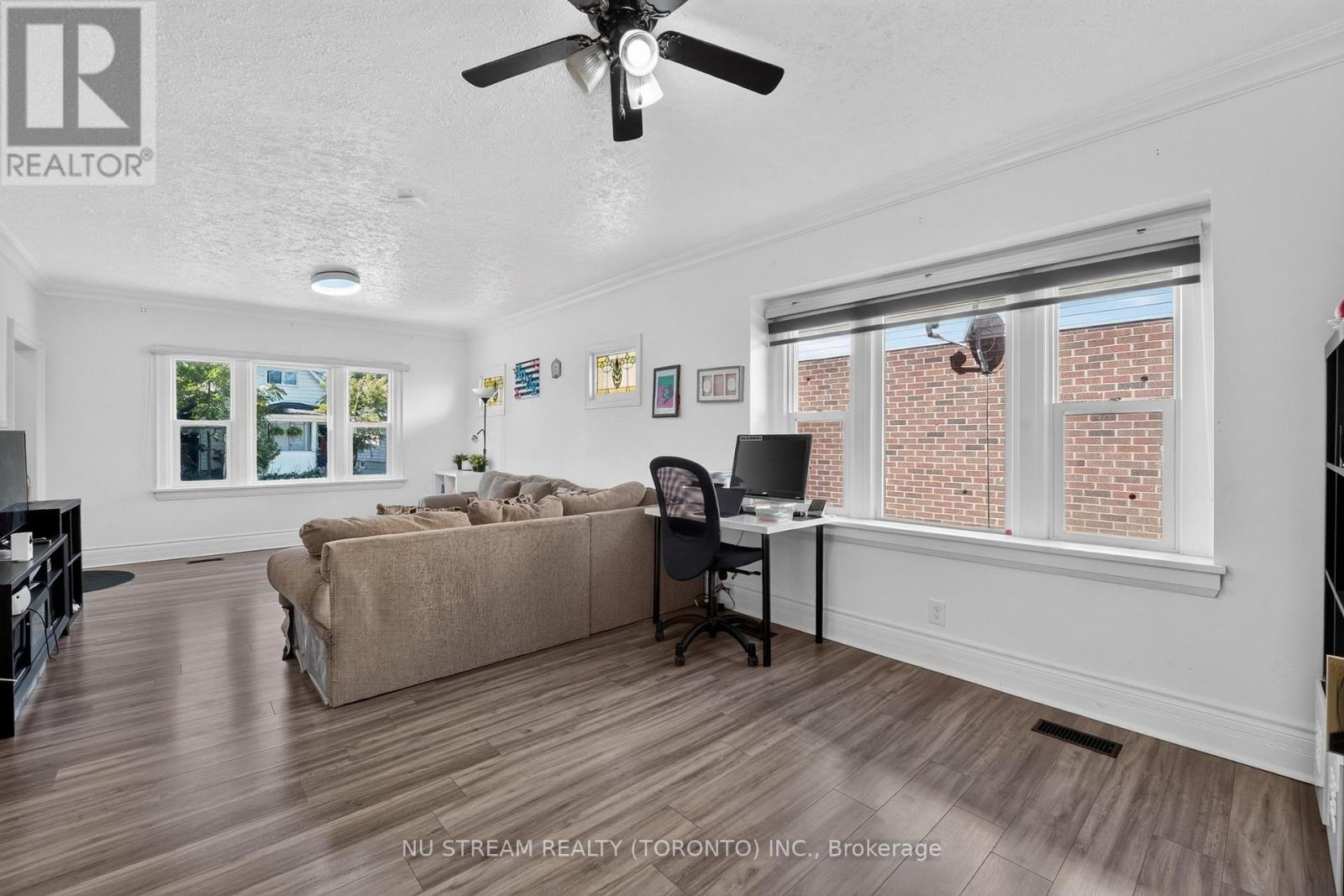 9 Manning Street, St. Catharines, Ontario  L2R 5Z4 - Photo 11 - X13845714