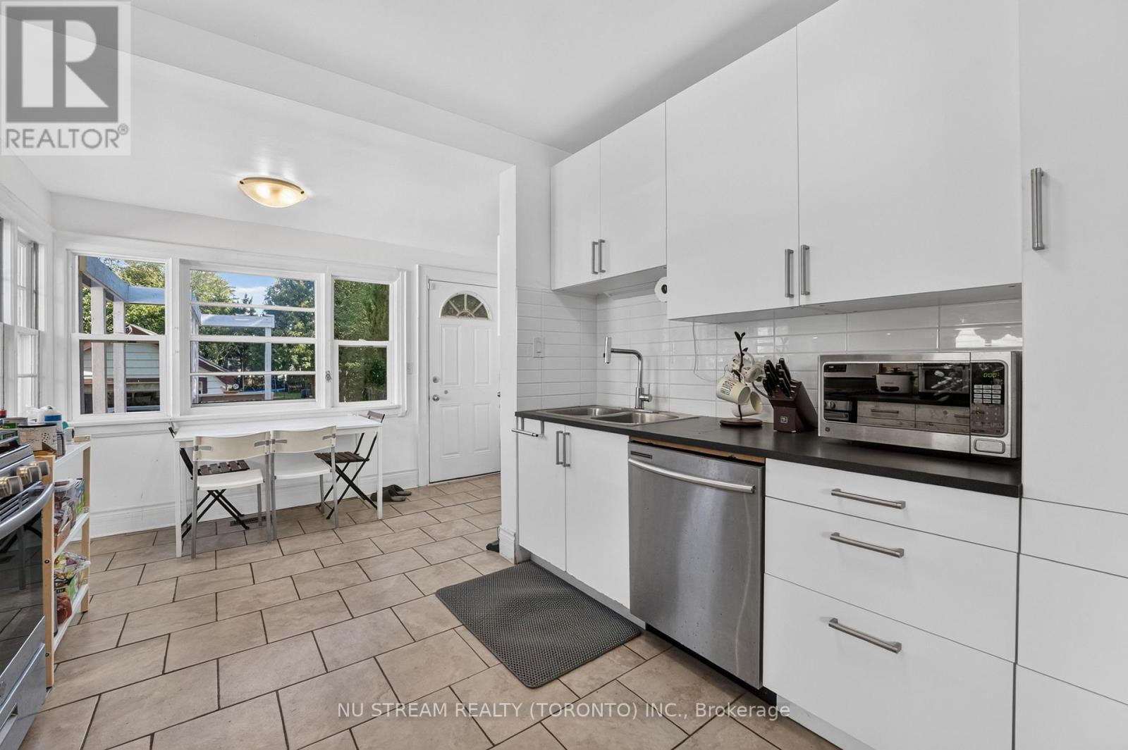 9 Manning Street, St. Catharines, Ontario  L2R 5Z4 - Photo 19 - X13845714