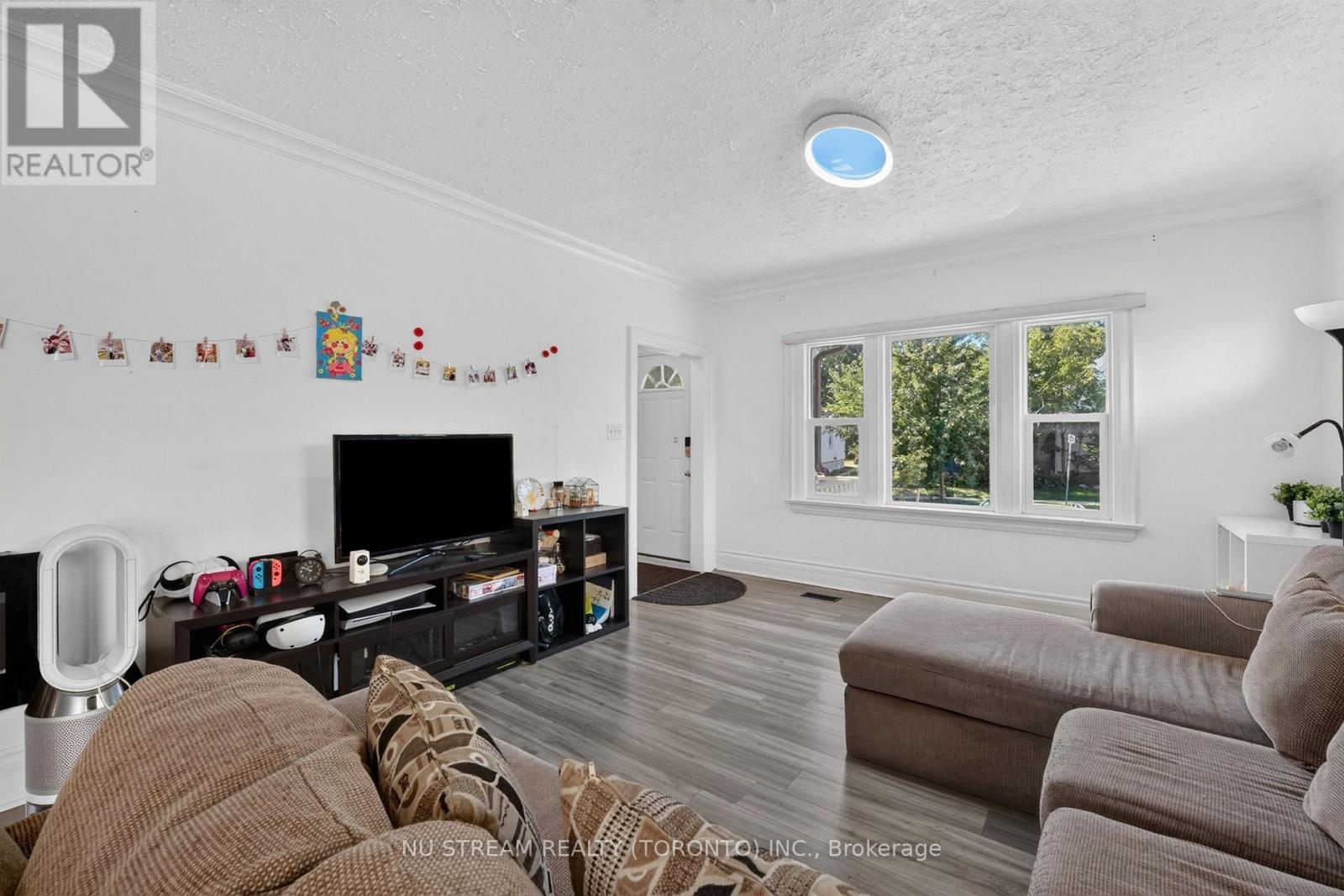 9 Manning Street, St. Catharines, Ontario  L2R 5Z4 - Photo 7 - X13845714