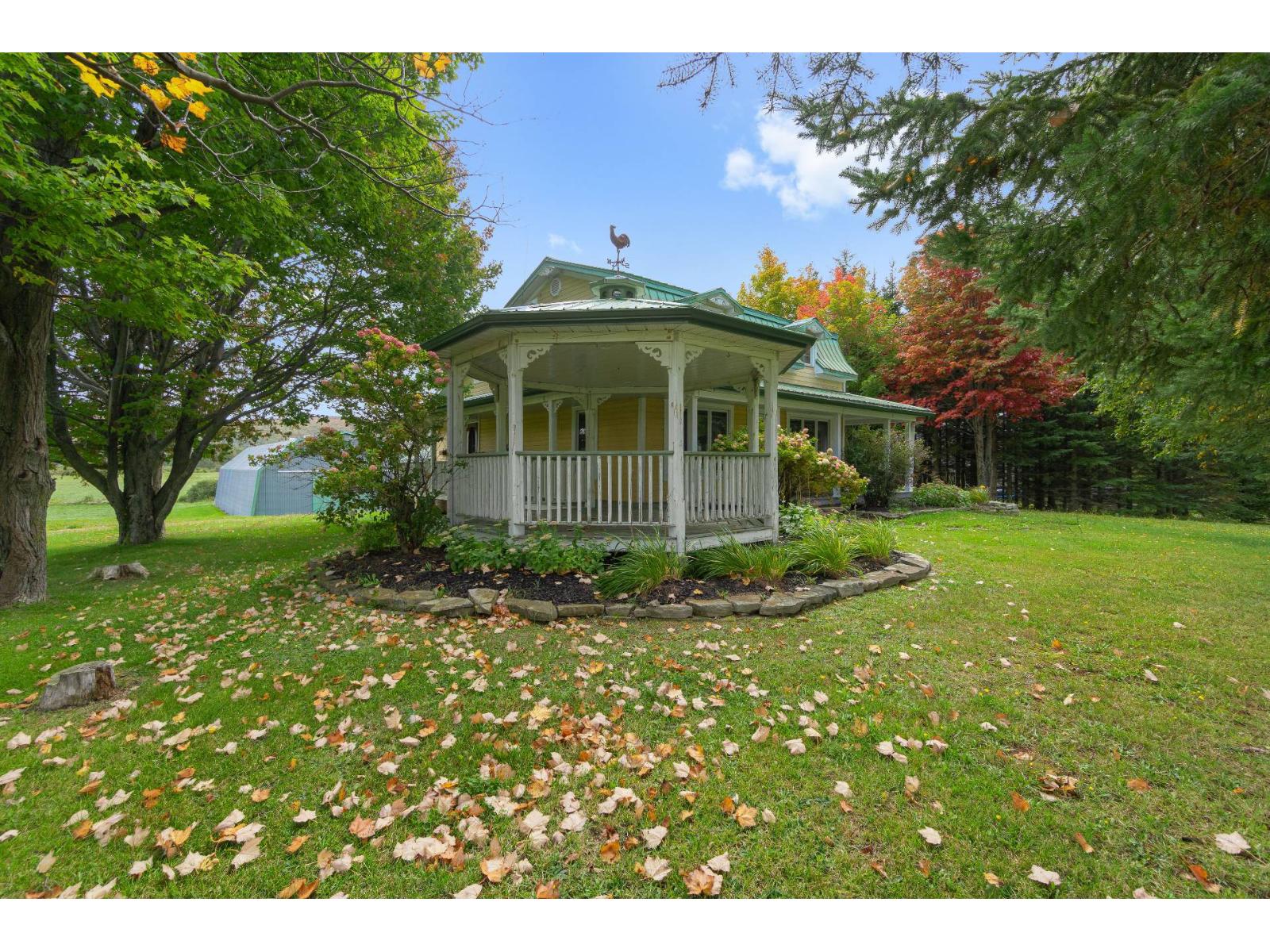 399Z Rg Clinton Saint-Augustin-de-Woburn Quebec Canada G0Y1R0 3