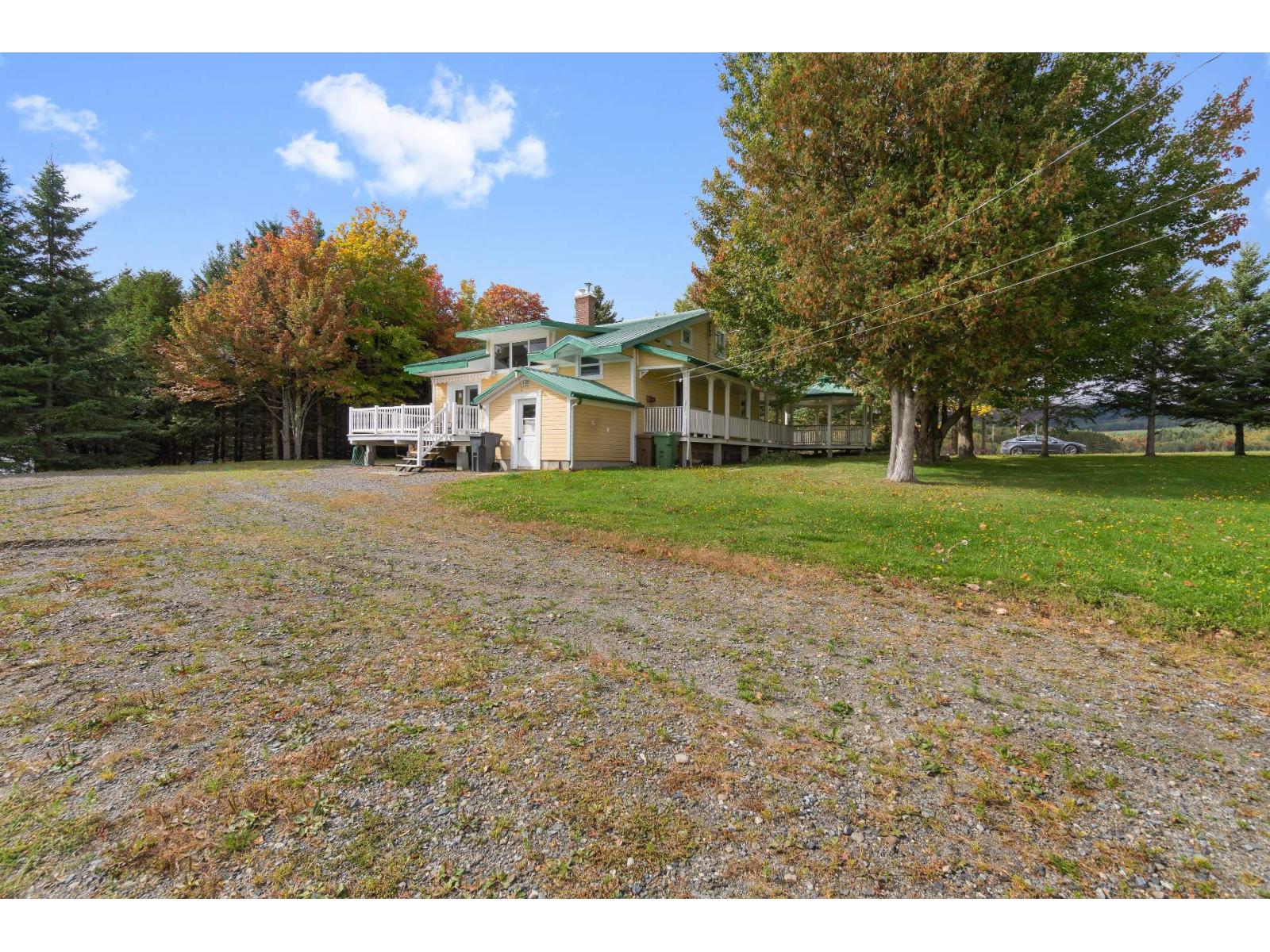 399Z Rg Clinton Saint-Augustin-de-Woburn Quebec Canada G0Y1R0 5