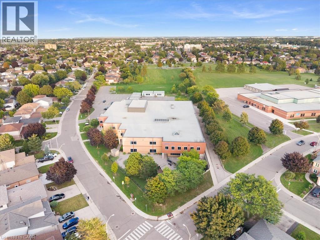 37 Bourbon Court, Hamilton, Ontario  L9B 2E9 - Photo 43 - 40862556