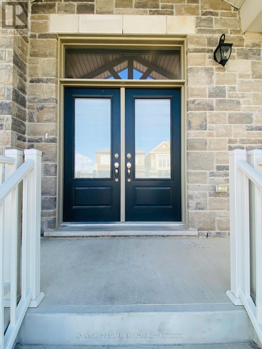 283 Rosenberg Way, Kitchener, Ontario  N2R 0S9 - Photo 2 - X13745862