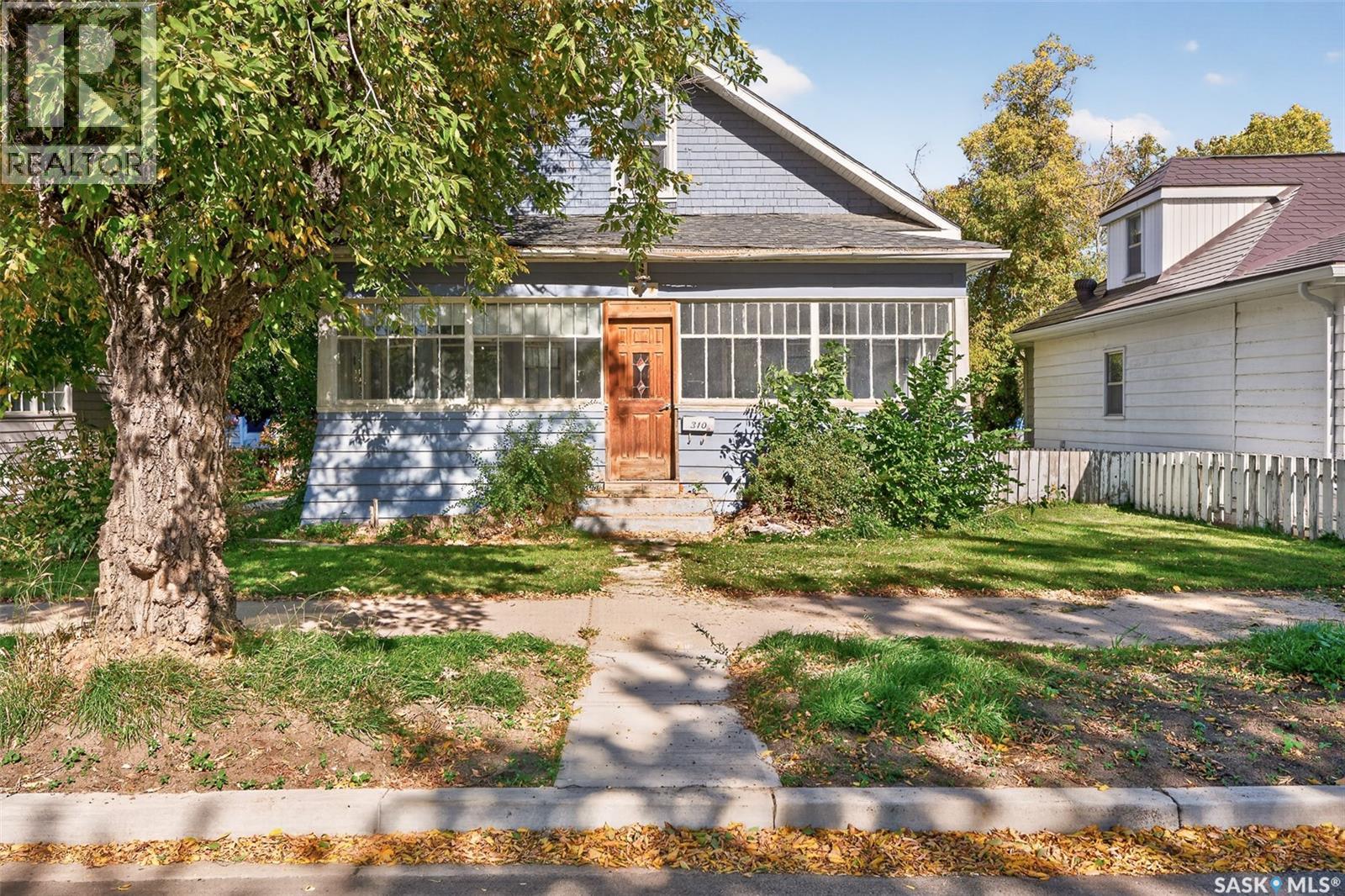 310 Coteau STREET W, Moose Jaw, Saskatchewan