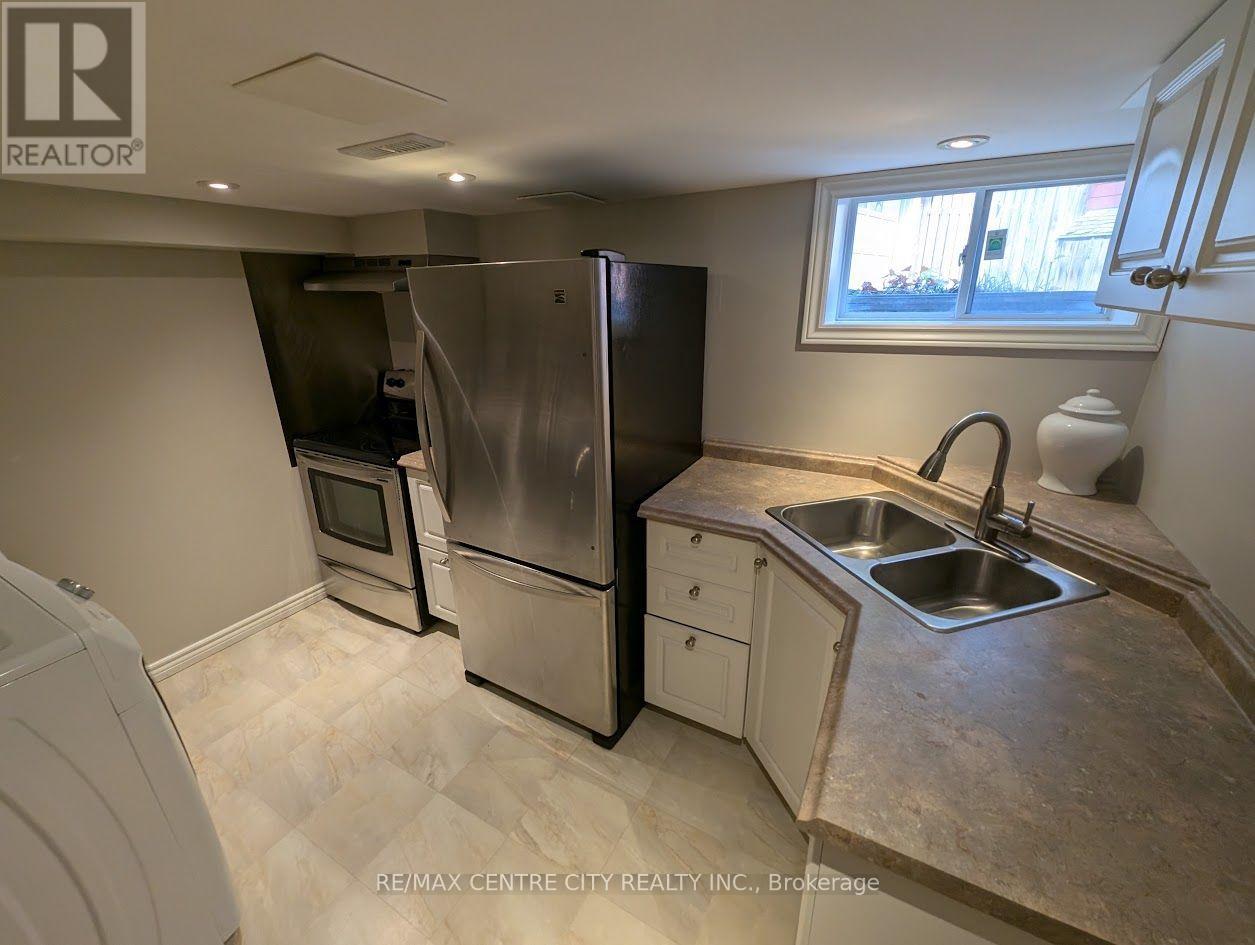17 Clenray Place, London East, Ontario  N6A 3Y9 - Photo 35 - X13845752