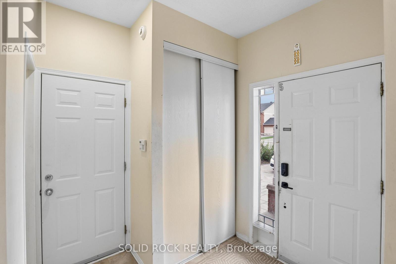 1176 Halton Terrace, Ottawa, Ontario K2W 1H1 - Photo 4 - X13845780