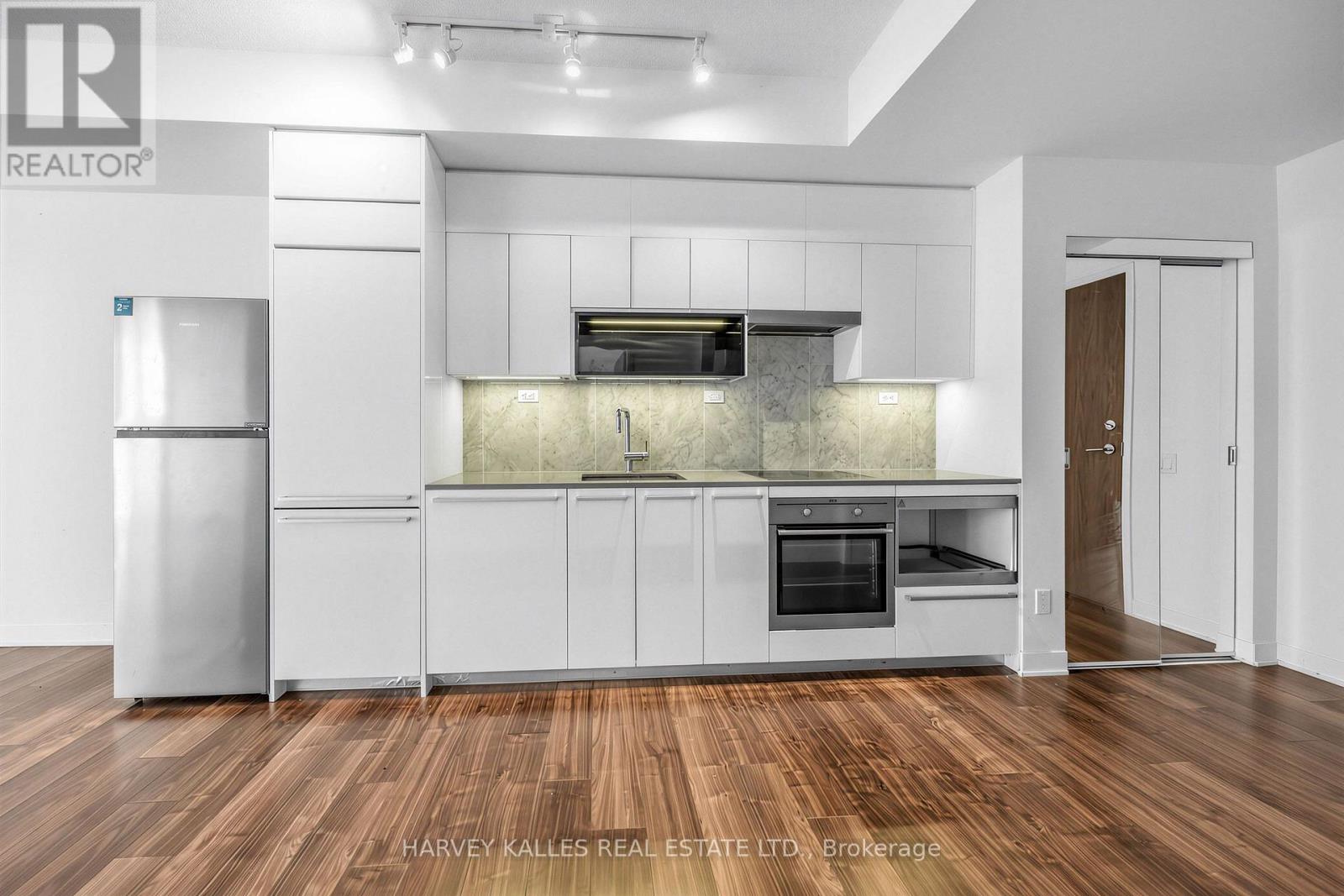 608 - 90 Queens Wharf Road, Toronto, Ontario  M5V 0E6 - Photo 6 - C13845768