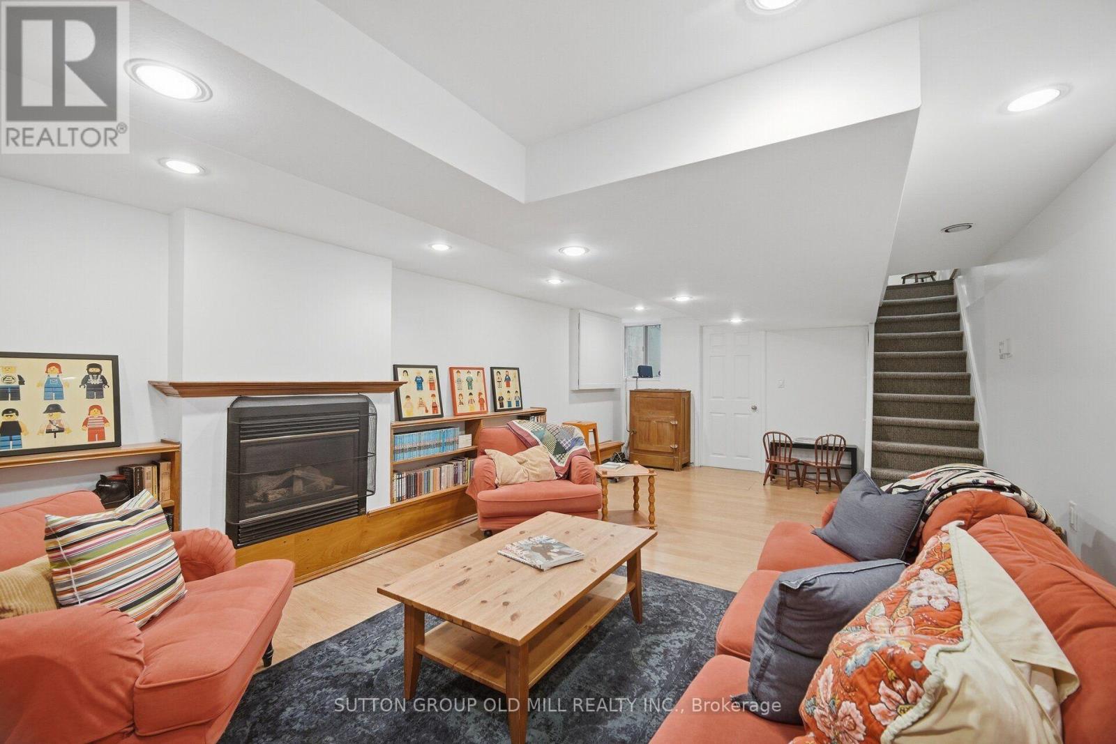 111 Palmerston Avenue, Toronto, Ontario  M6J 2J2 - Photo 25 - C13845778