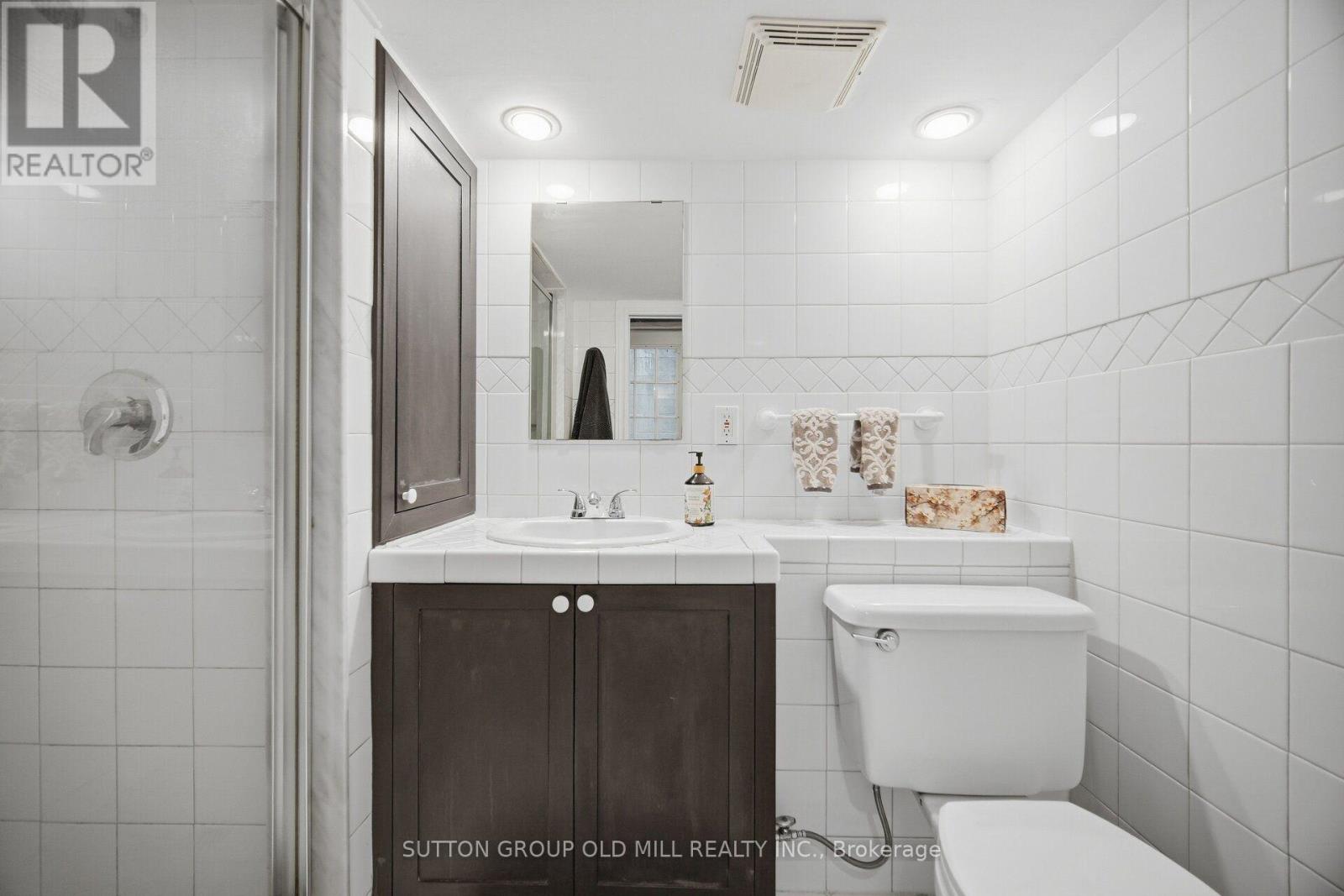 111 Palmerston Avenue, Toronto, Ontario  M6J 2J2 - Photo 27 - C13845778