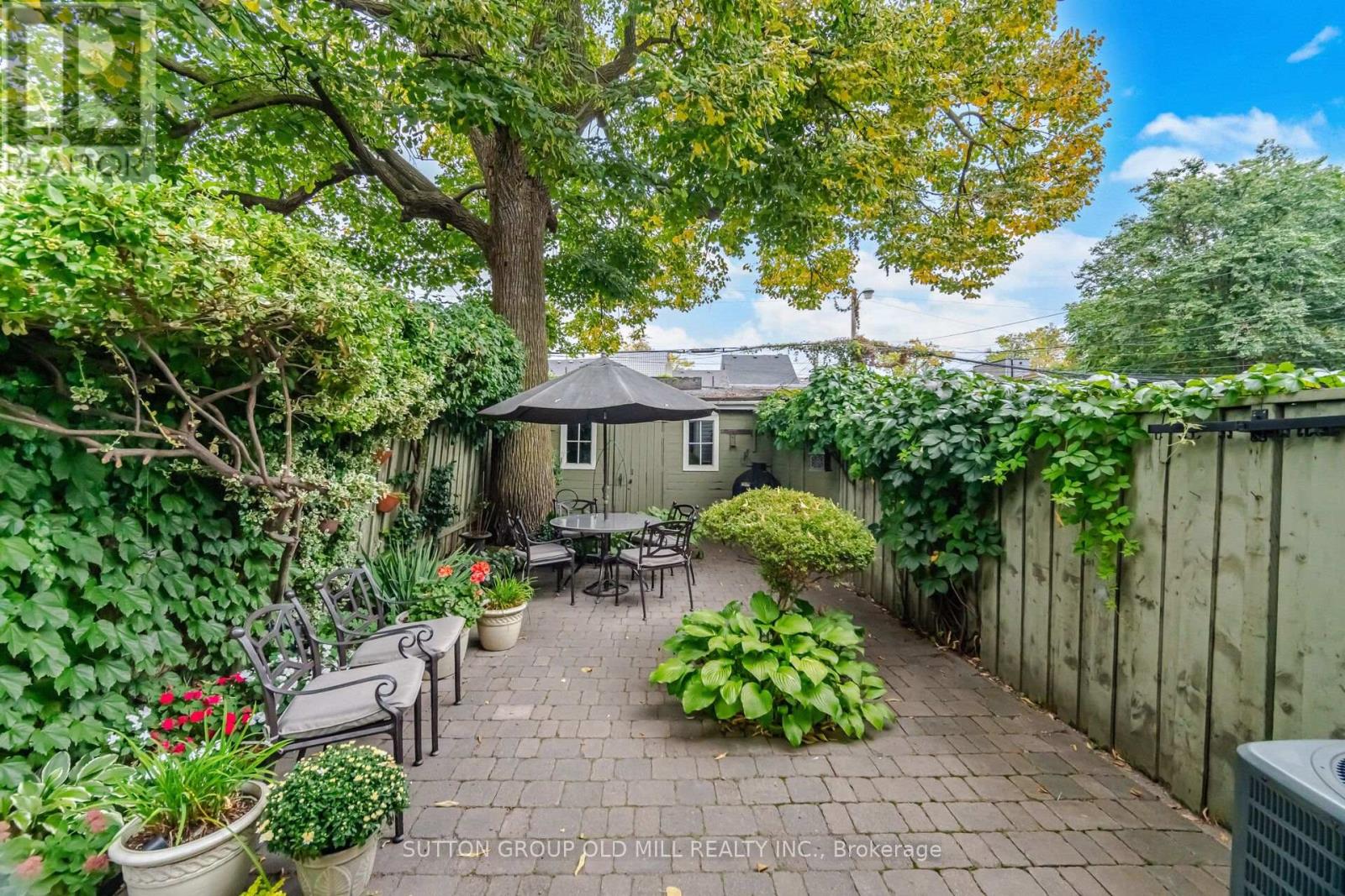 111 Palmerston Avenue, Toronto, Ontario  M6J 2J2 - Photo 28 - C13845778
