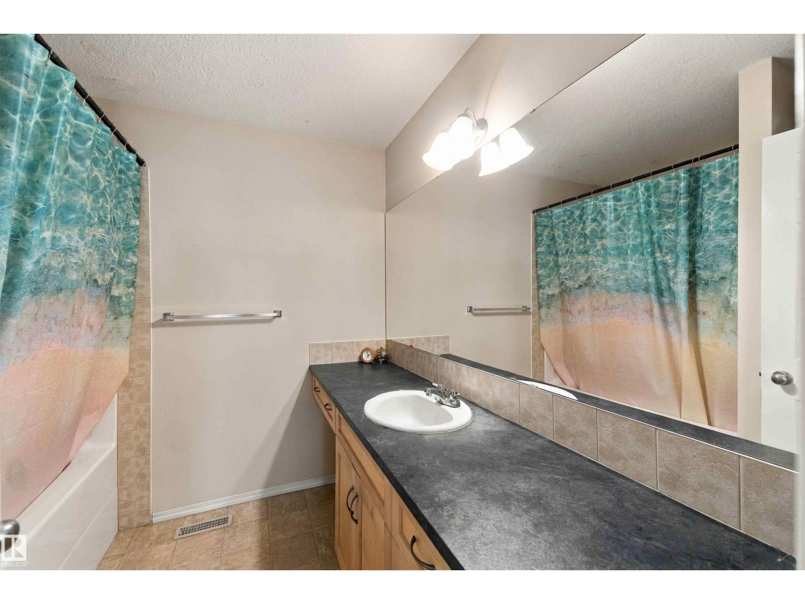 #119 150 EDWARDS DR SW